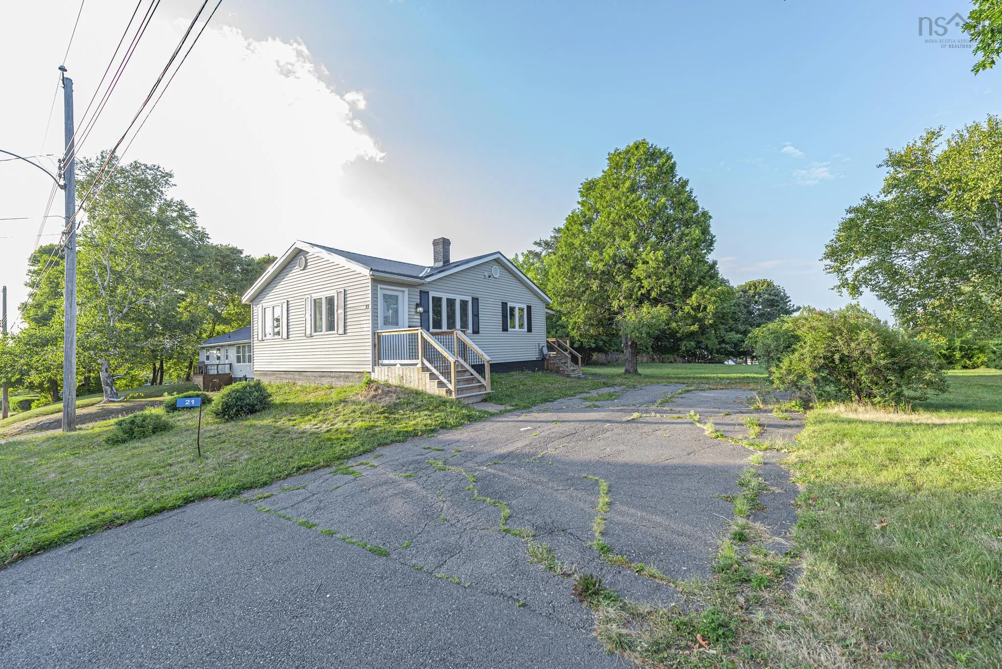 21 Grandview Avenue, Trenton, NS B0K 1X0, 2 Bedrooms Bedrooms, ,1 BathroomBathrooms,Residential,For Sale,Grandview,202521066