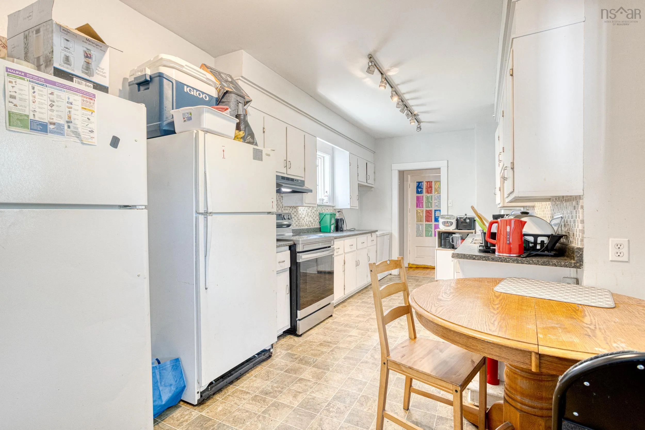 6983 Chebucto Road, Halifax, NS B3L 1M6, 8 Bedrooms Bedrooms, ,3 BathroomsBathrooms,Residential,For Sale,Chebucto,202518006