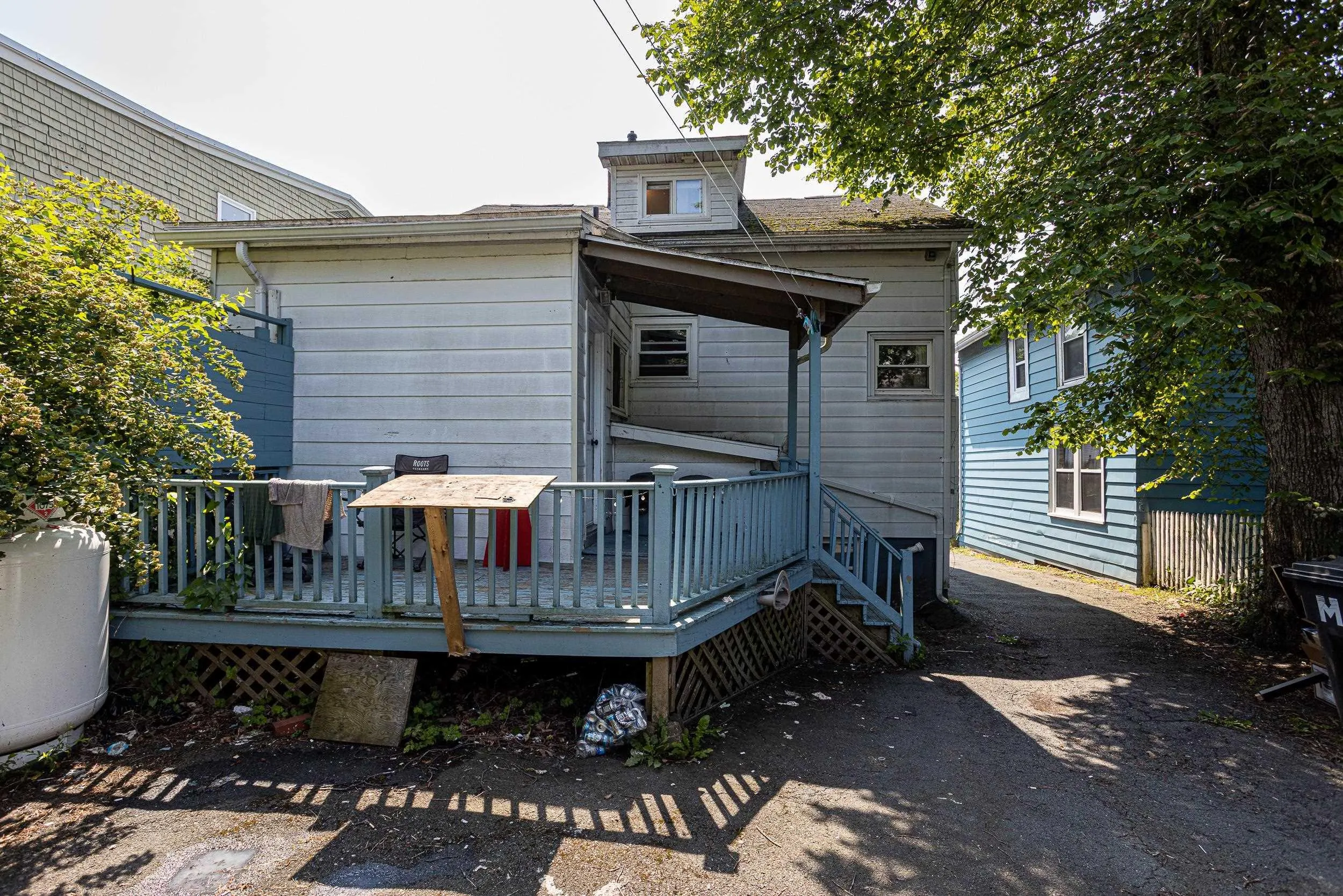6983 Chebucto Road, Halifax, NS B3L 1M6, 8 Bedrooms Bedrooms, ,3 BathroomsBathrooms,Residential,For Sale,Chebucto,202518006