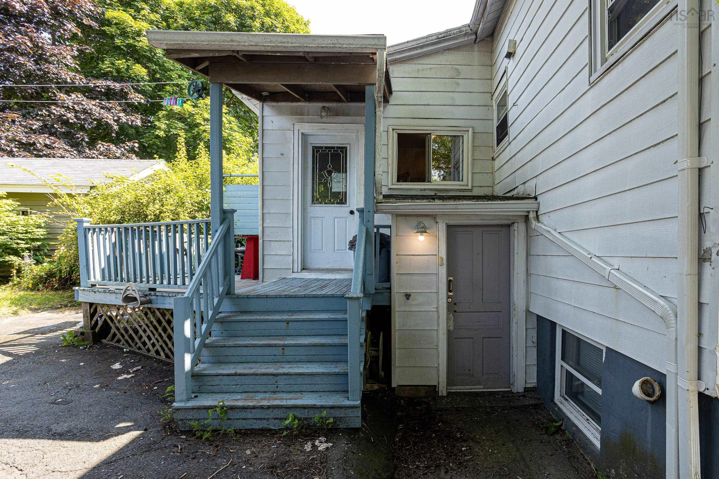 6983 Chebucto Road, Halifax, NS B3L 1M6, 8 Bedrooms Bedrooms, ,3 BathroomsBathrooms,Residential,For Sale,Chebucto,202518006