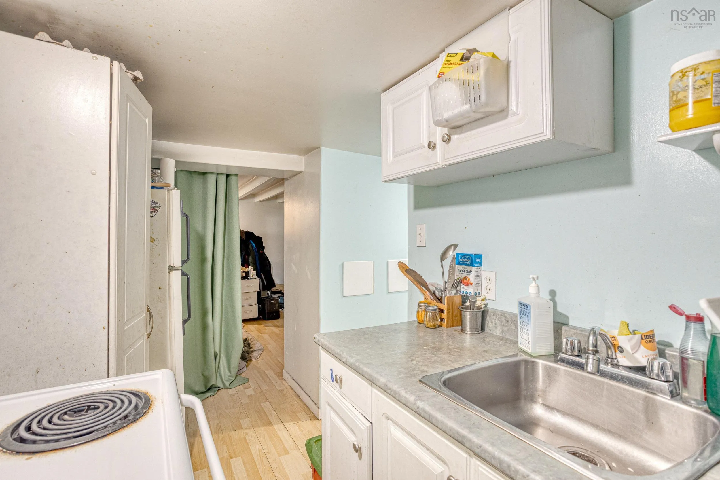 6983 Chebucto Road, Halifax, NS B3L 1M6, 8 Bedrooms Bedrooms, ,3 BathroomsBathrooms,Residential,For Sale,Chebucto,202518006