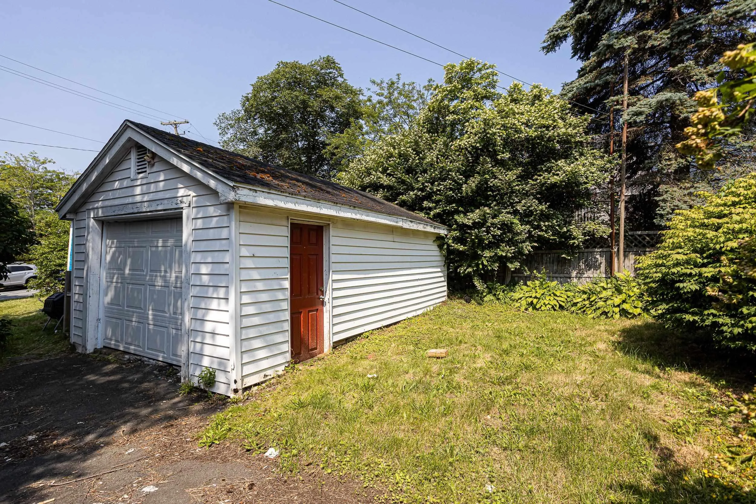 6983 Chebucto Road, Halifax, NS B3L 1M6, 8 Bedrooms Bedrooms, ,3 BathroomsBathrooms,Residential,For Sale,Chebucto,202518006
