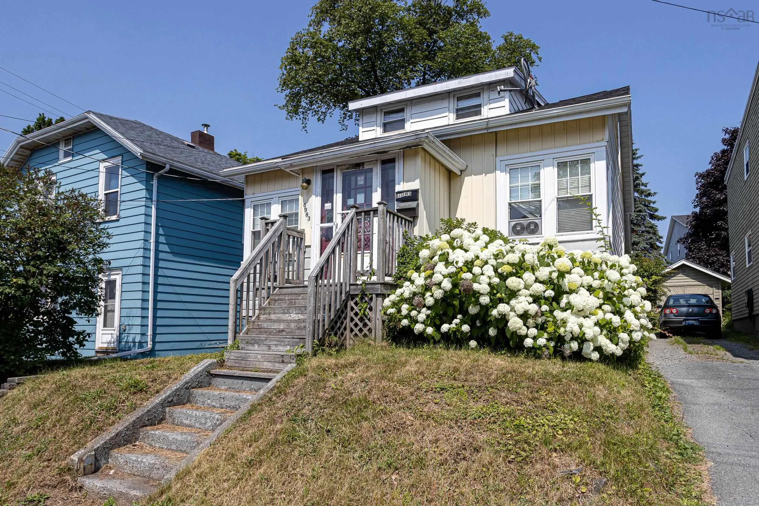 6983 Chebucto Road, Halifax, NS B3L 1M6, 8 Bedrooms Bedrooms, ,3 BathroomsBathrooms,Residential,For Sale,Chebucto,202518006