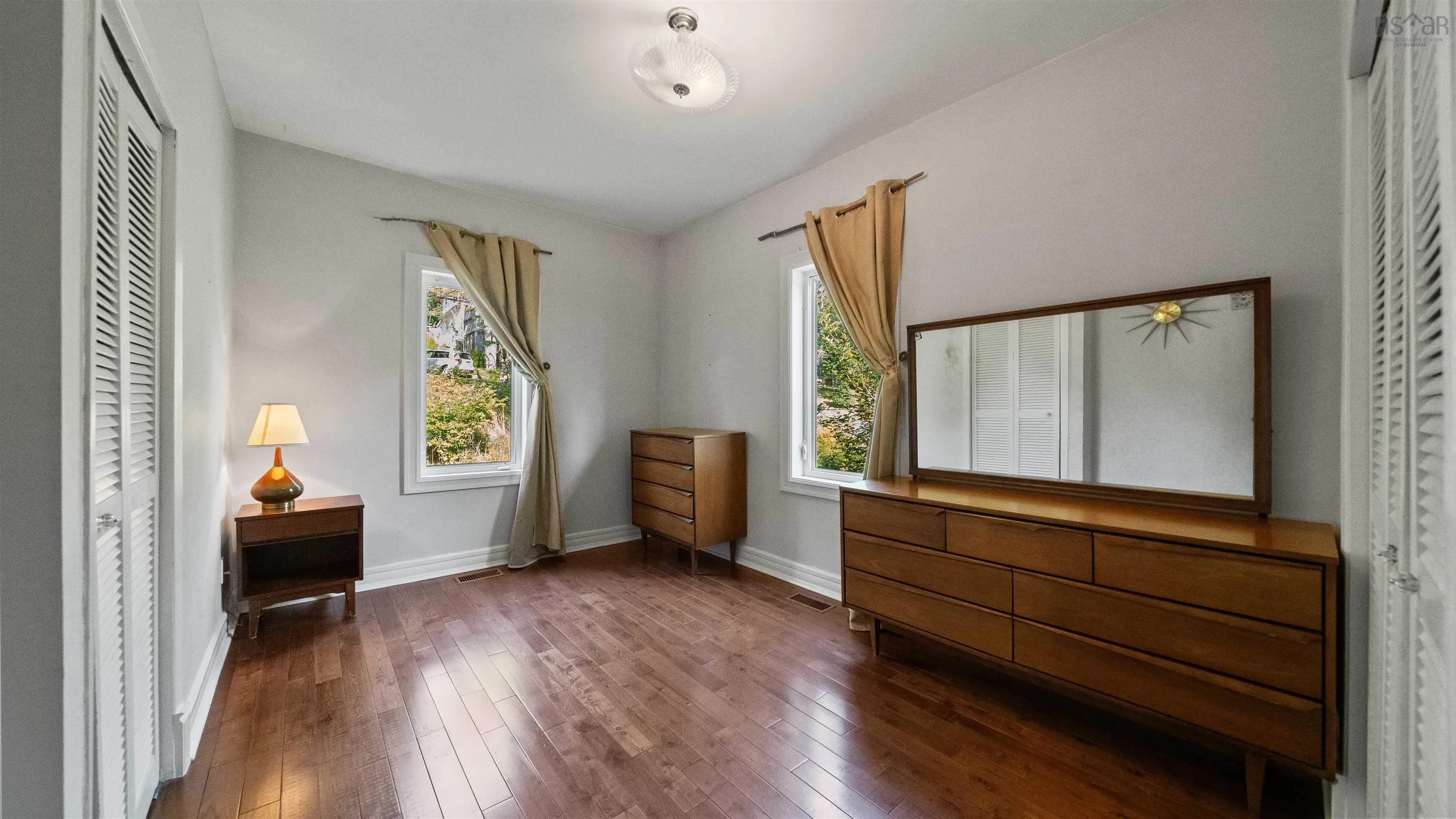 233 High Street, Halifax, NS B4A 1M7, 3 Bedrooms Bedrooms, ,1 BathroomBathrooms,Residential,For Sale,High,202523677