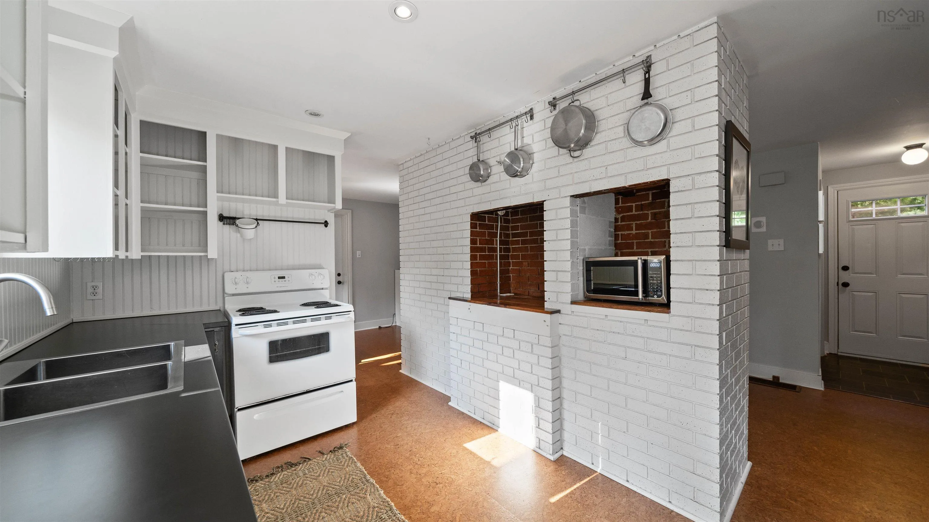 233 High Street, Halifax, NS B4A 1M7, 3 Bedrooms Bedrooms, ,1 BathroomBathrooms,Residential,For Sale,High,202523677