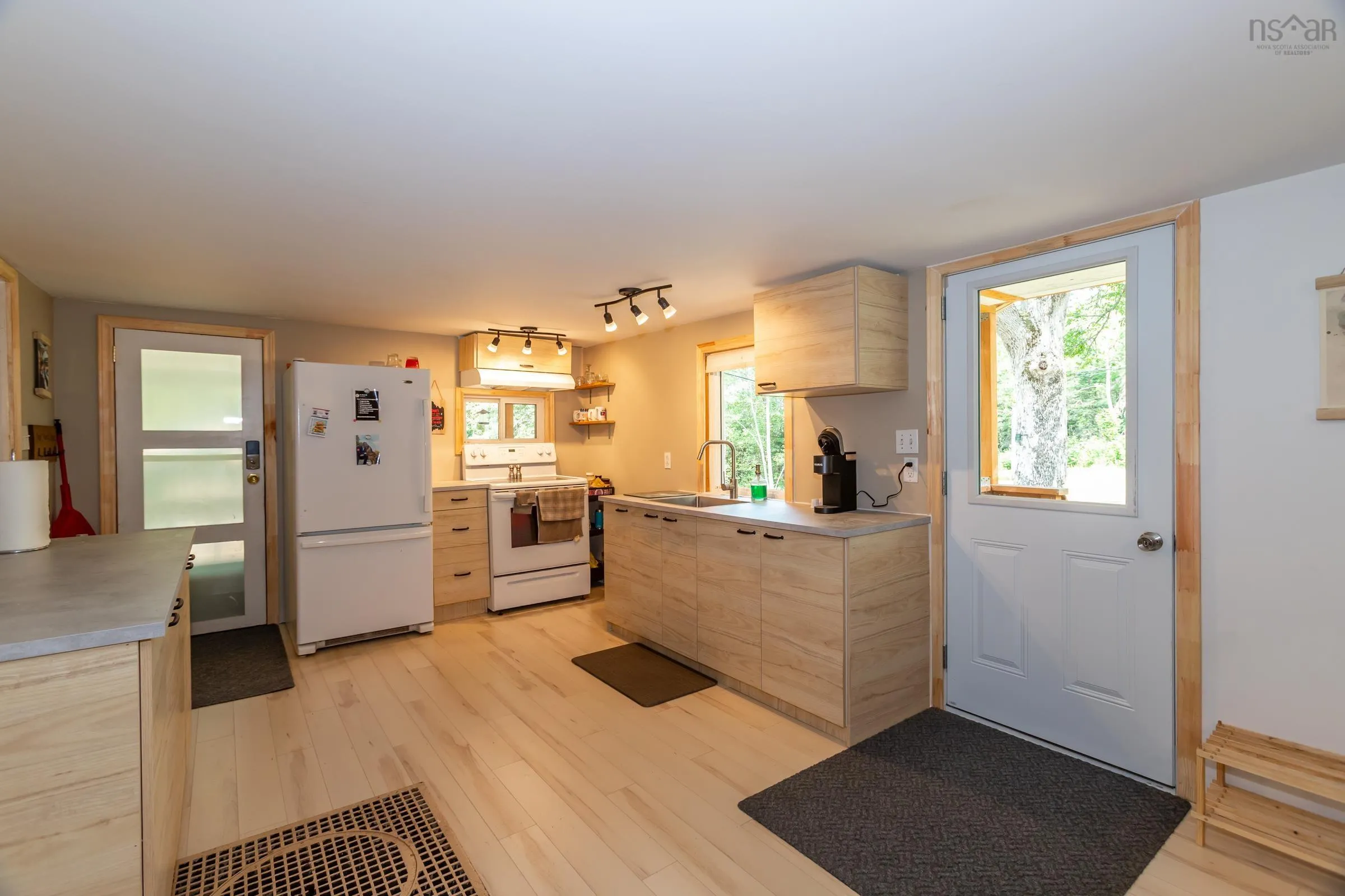 40 Jefferson Road, Bear River East, NS B0S 1B0, 1 Bedroom Bedrooms, ,1 BathroomBathrooms,Residential,For Sale,Jefferson Road,202519106