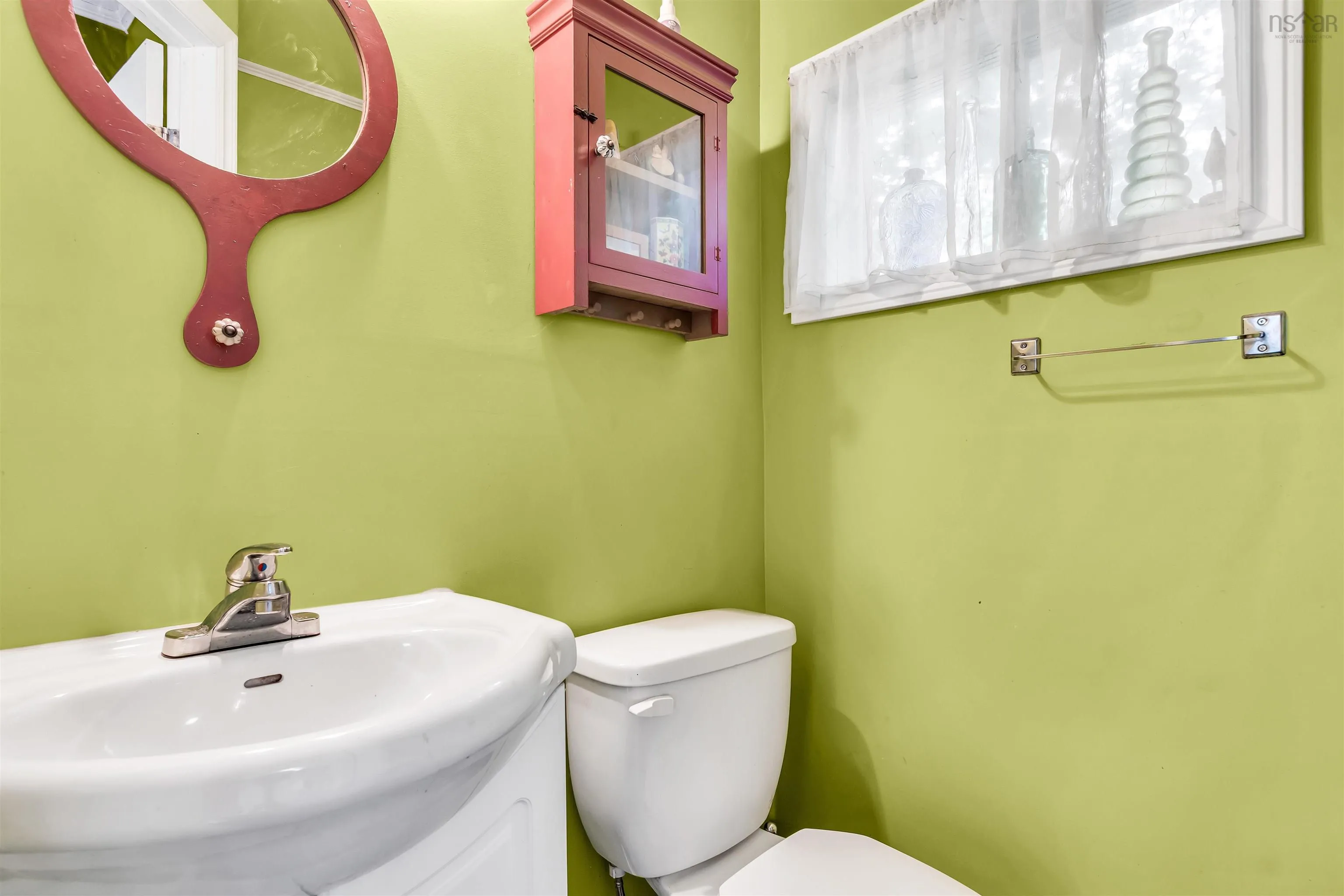 136 Church Street, Liverpool, NS B0T 1K0, 6 Bedrooms Bedrooms, ,4 BathroomsBathrooms,Residential,For Sale,Church,202519306