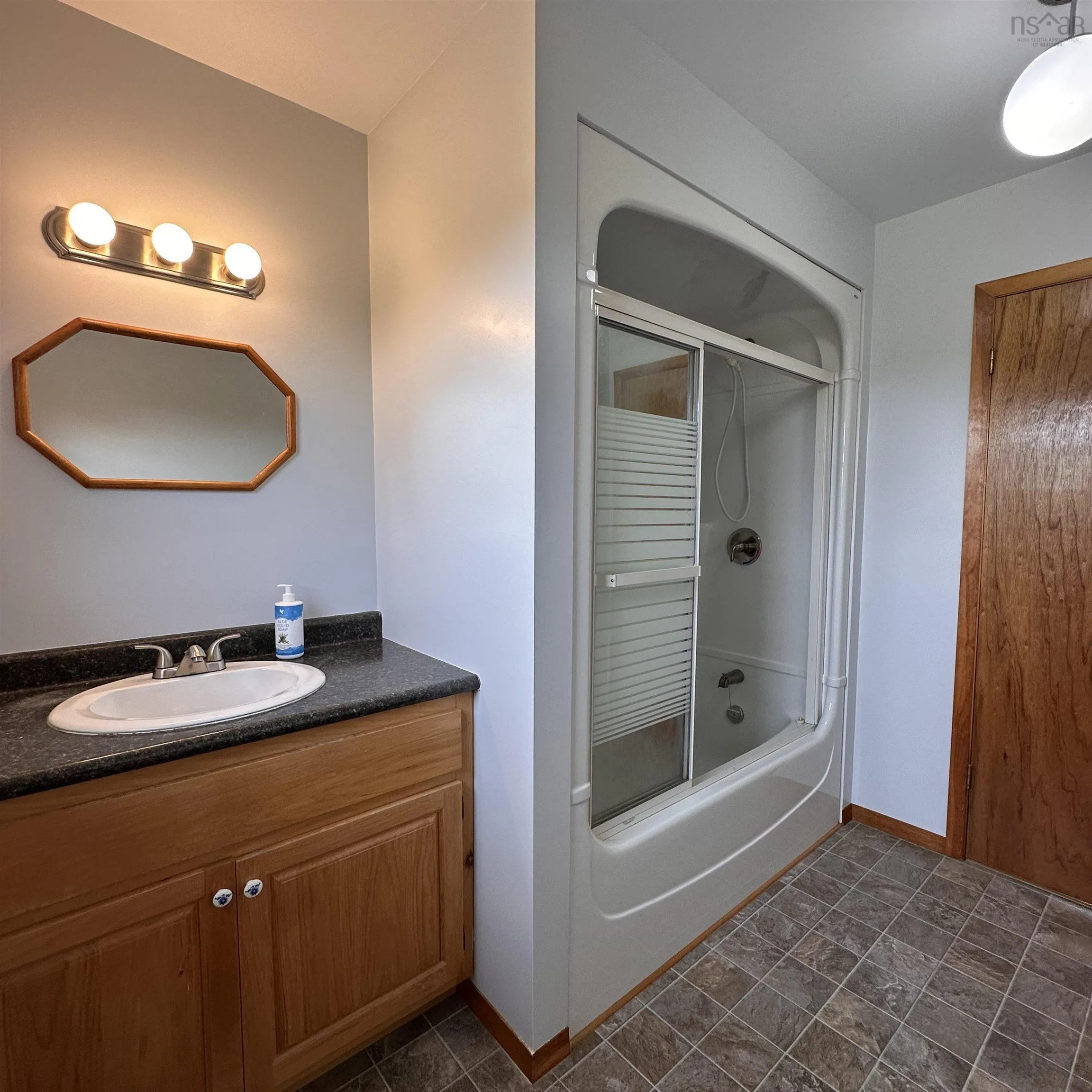 18 Fieldview Drive, Scarsdale, NS B0R 1A0, 2 Bedrooms Bedrooms, ,2 BathroomsBathrooms,Residential,For Sale,Fieldview,202515260