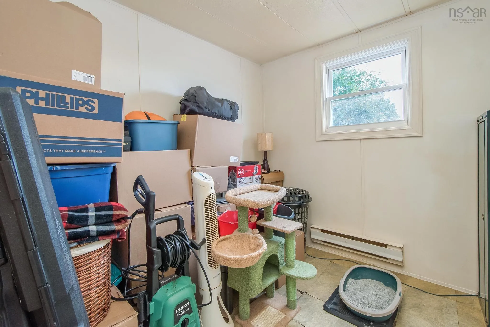 1 Wilson Avenue, Dartmouth, NS B2Y 2B2, 3 Bedrooms Bedrooms, ,2 BathroomsBathrooms,Residential,For Sale,Wilson,202518420