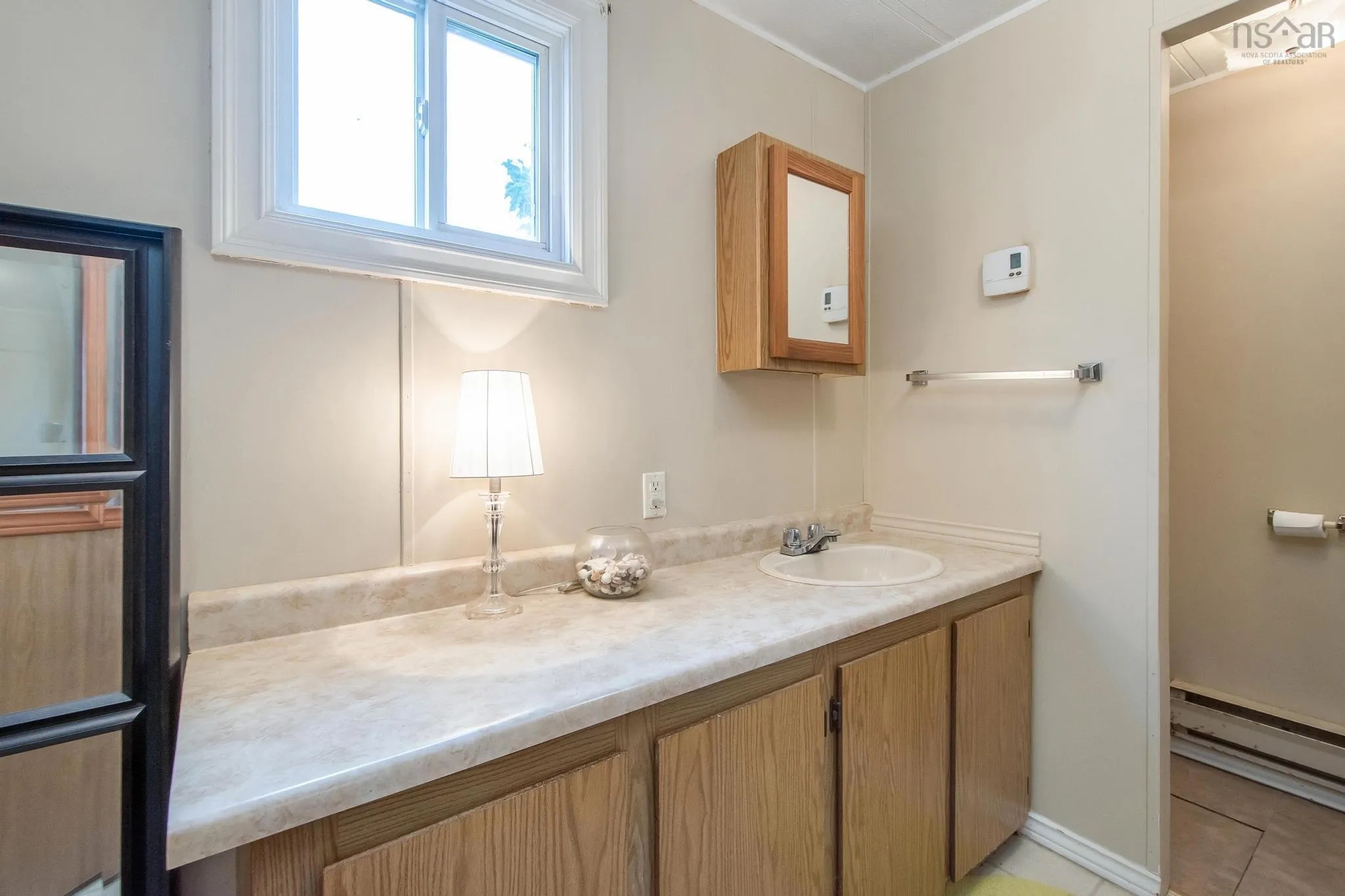 1 Wilson Avenue, Dartmouth, NS B2Y 2B2, 3 Bedrooms Bedrooms, ,2 BathroomsBathrooms,Residential,For Sale,Wilson,202518420
