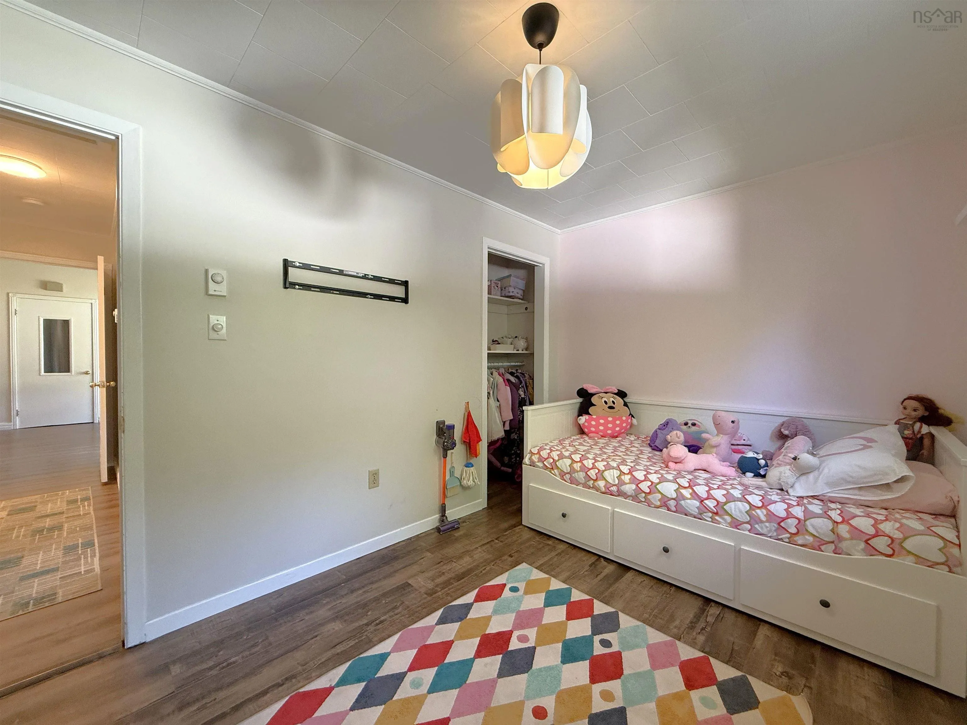 32 Murray Drive, Bridgewater, NS B4V 2M7, 5 Bedrooms Bedrooms, ,3 BathroomsBathrooms,Residential,For Sale,Murray,202520249