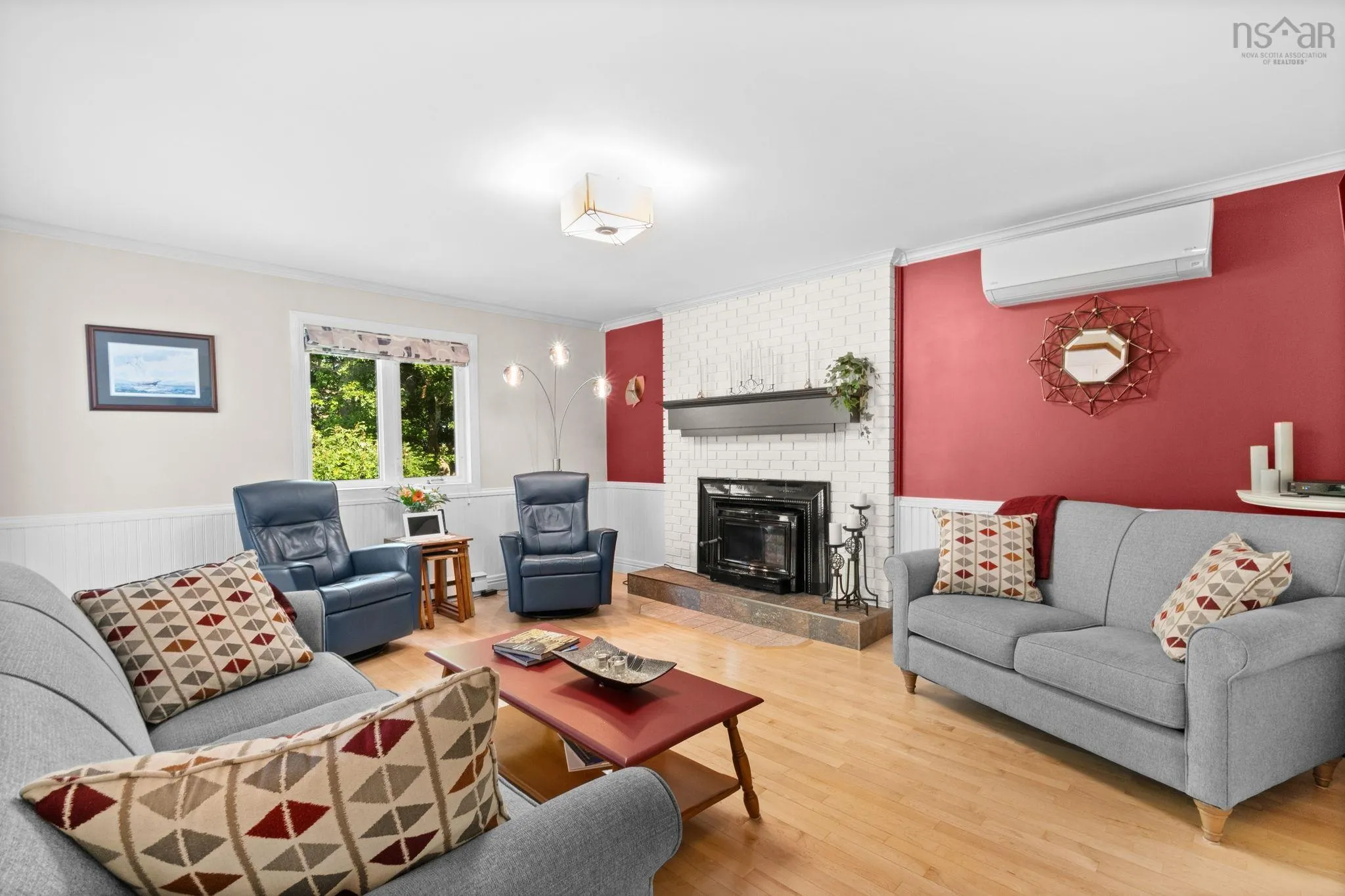 54 Riverview Crescent, Bedford, NS B4A 2X4, 4 Bedrooms Bedrooms, ,3 BathroomsBathrooms,Residential,For Sale,Riverview,202520438