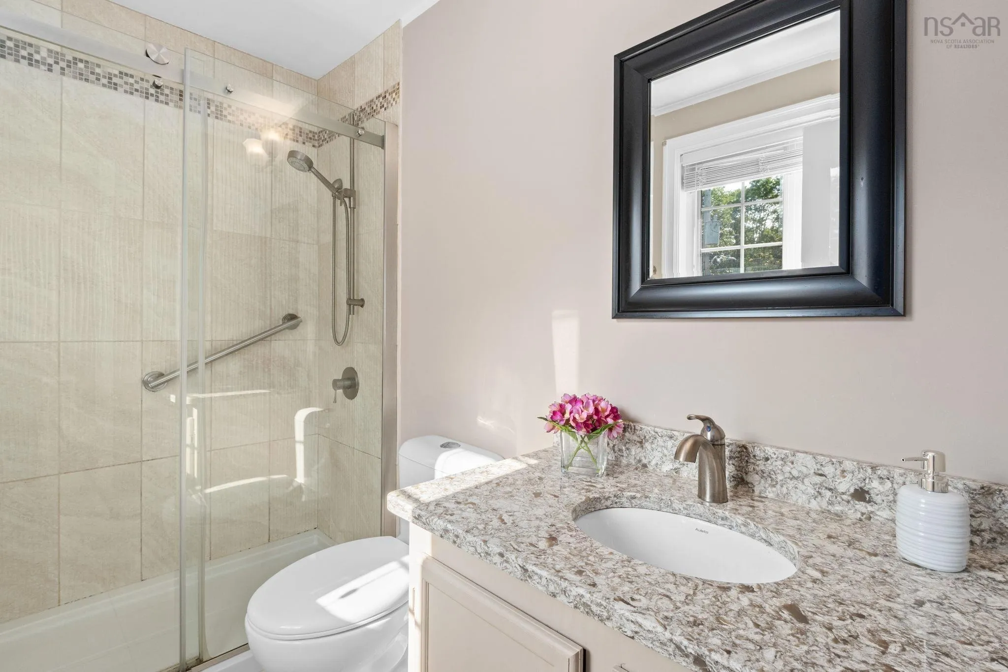 54 Riverview Crescent, Bedford, NS B4A 2X4, 4 Bedrooms Bedrooms, ,3 BathroomsBathrooms,Residential,For Sale,Riverview,202520438