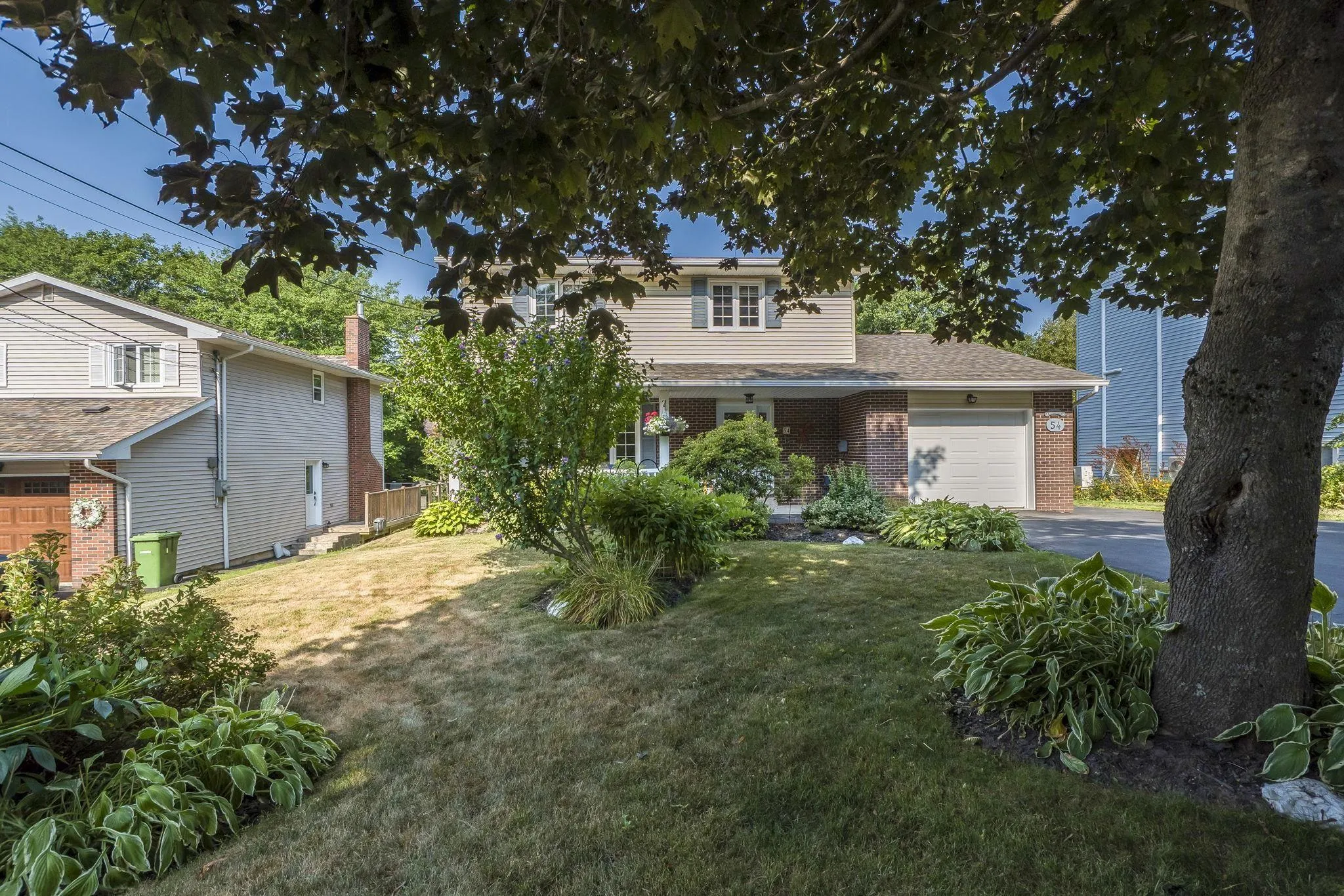 54 Riverview Crescent, Bedford, NS B4A 2X4, 4 Bedrooms Bedrooms, ,3 BathroomsBathrooms,Residential,For Sale,Riverview,202520438