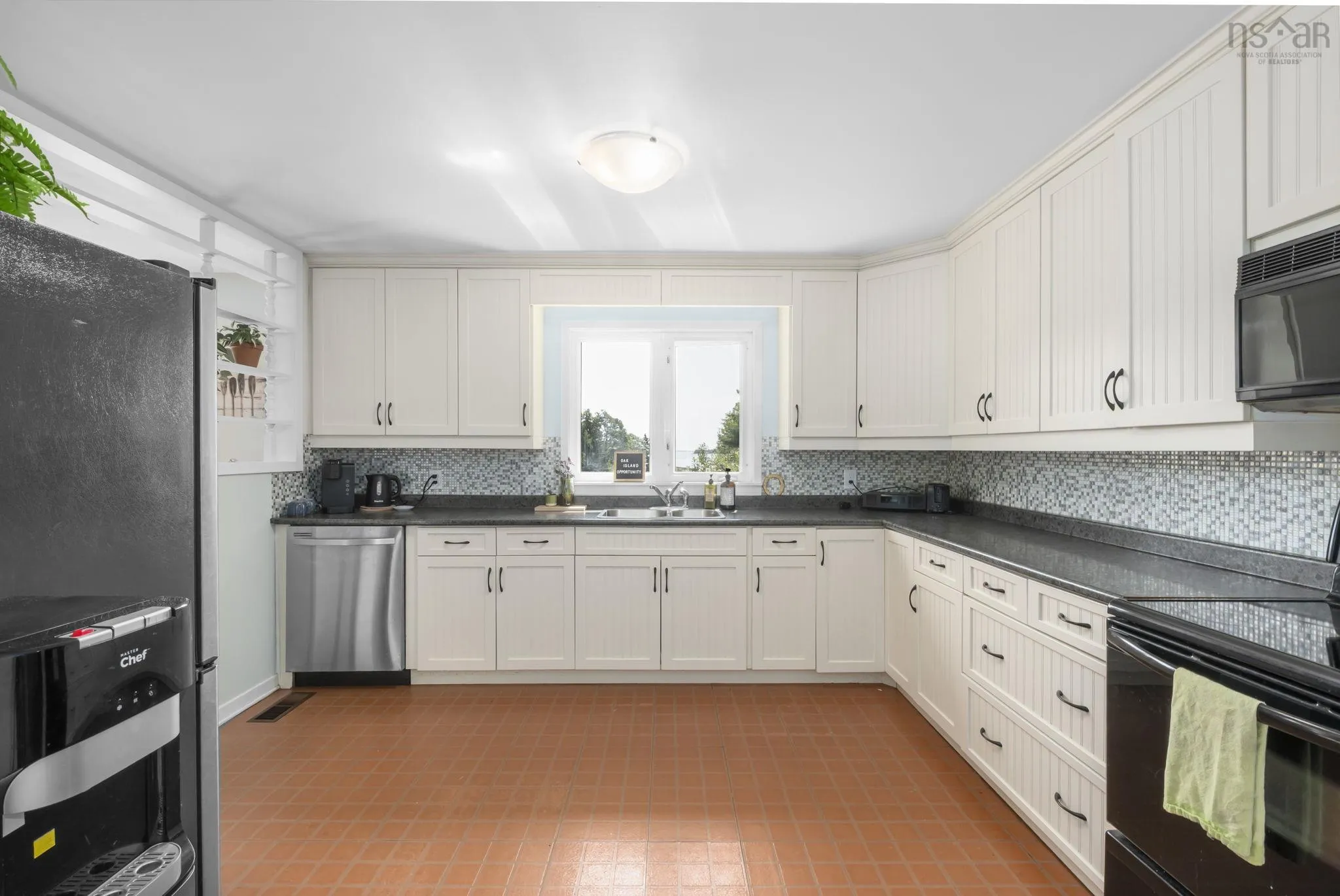 14 Murry Road, Martins Point Ns B0j 2e0, 3 Bedrooms Bedrooms, ,1 BathroomBathrooms,Residential,For Sale,Murry,202502522