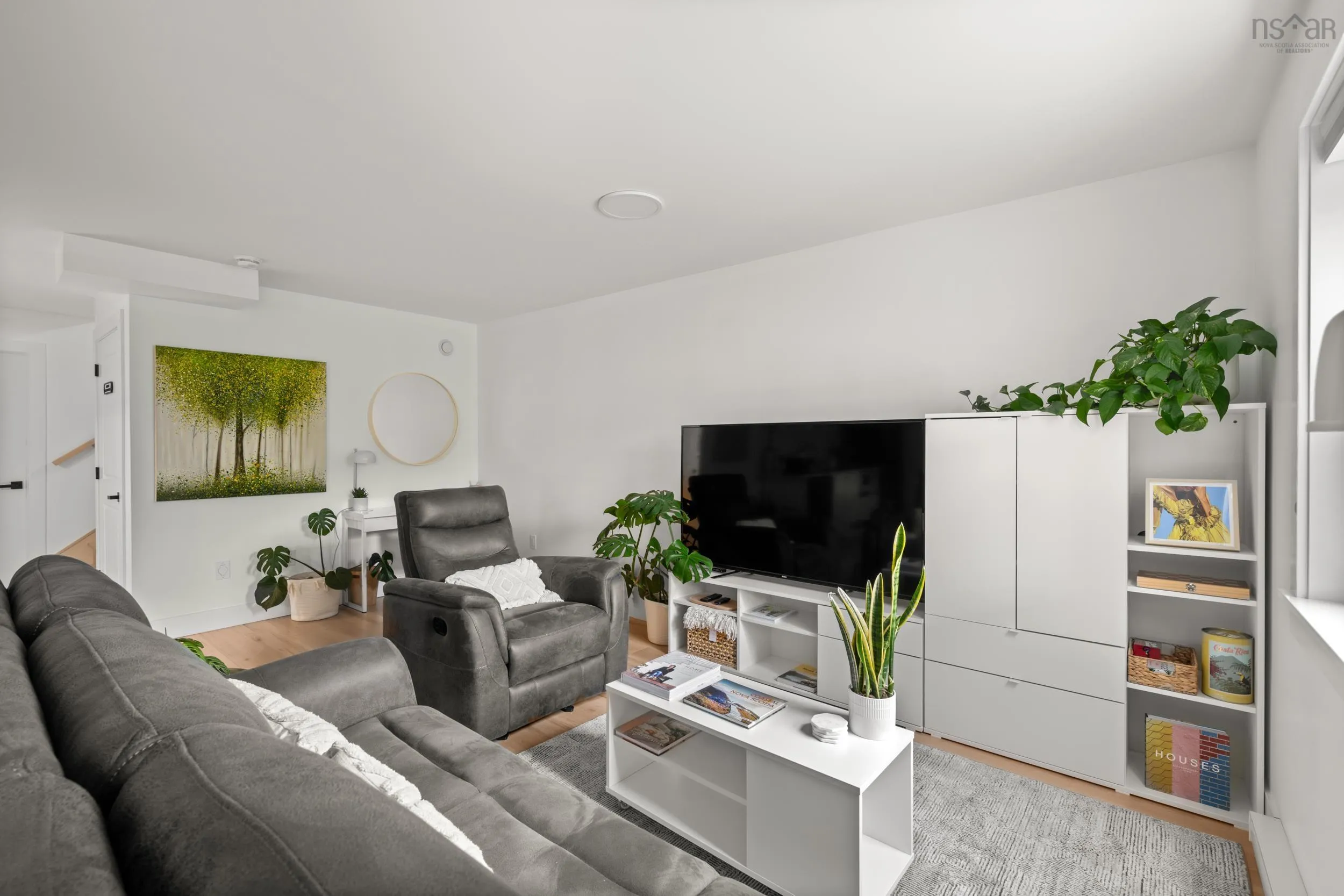 11186 Peggys Cove Road, Seabright, NS B3Z 3C1, 4 Bedrooms Bedrooms, ,4 BathroomsBathrooms,Residential,For Sale,Peggys Cove,202517776