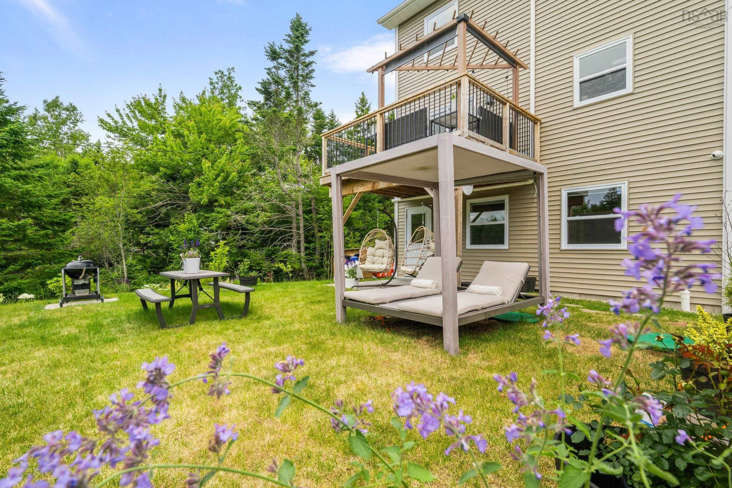 11186 Peggys Cove Road, Seabright, NS B3Z 3C1, 4 Bedrooms Bedrooms, ,4 BathroomsBathrooms,Residential,For Sale,Peggys Cove,202517776
