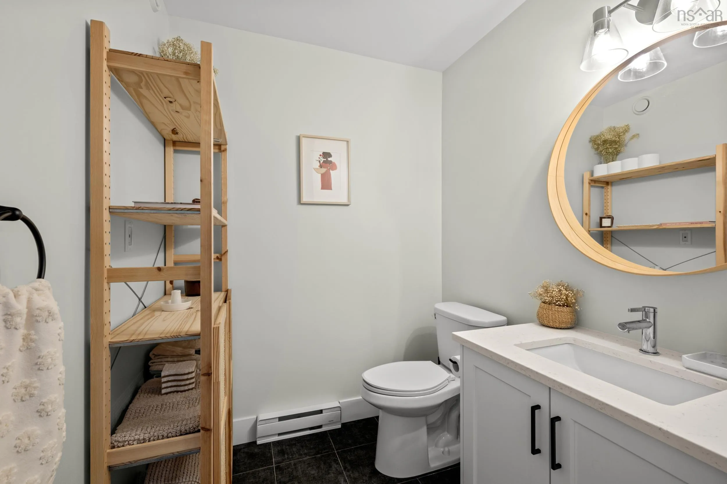 11186 Peggys Cove Road, Seabright, NS B3Z 3C1, 4 Bedrooms Bedrooms, ,4 BathroomsBathrooms,Residential,For Sale,Peggys Cove,202517776
