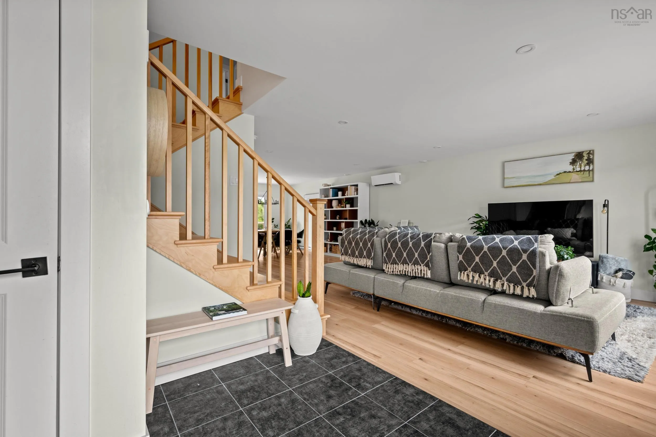 11186 Peggys Cove Road, Seabright, NS B3Z 3C1, 4 Bedrooms Bedrooms, ,4 BathroomsBathrooms,Residential,For Sale,Peggys Cove,202517776