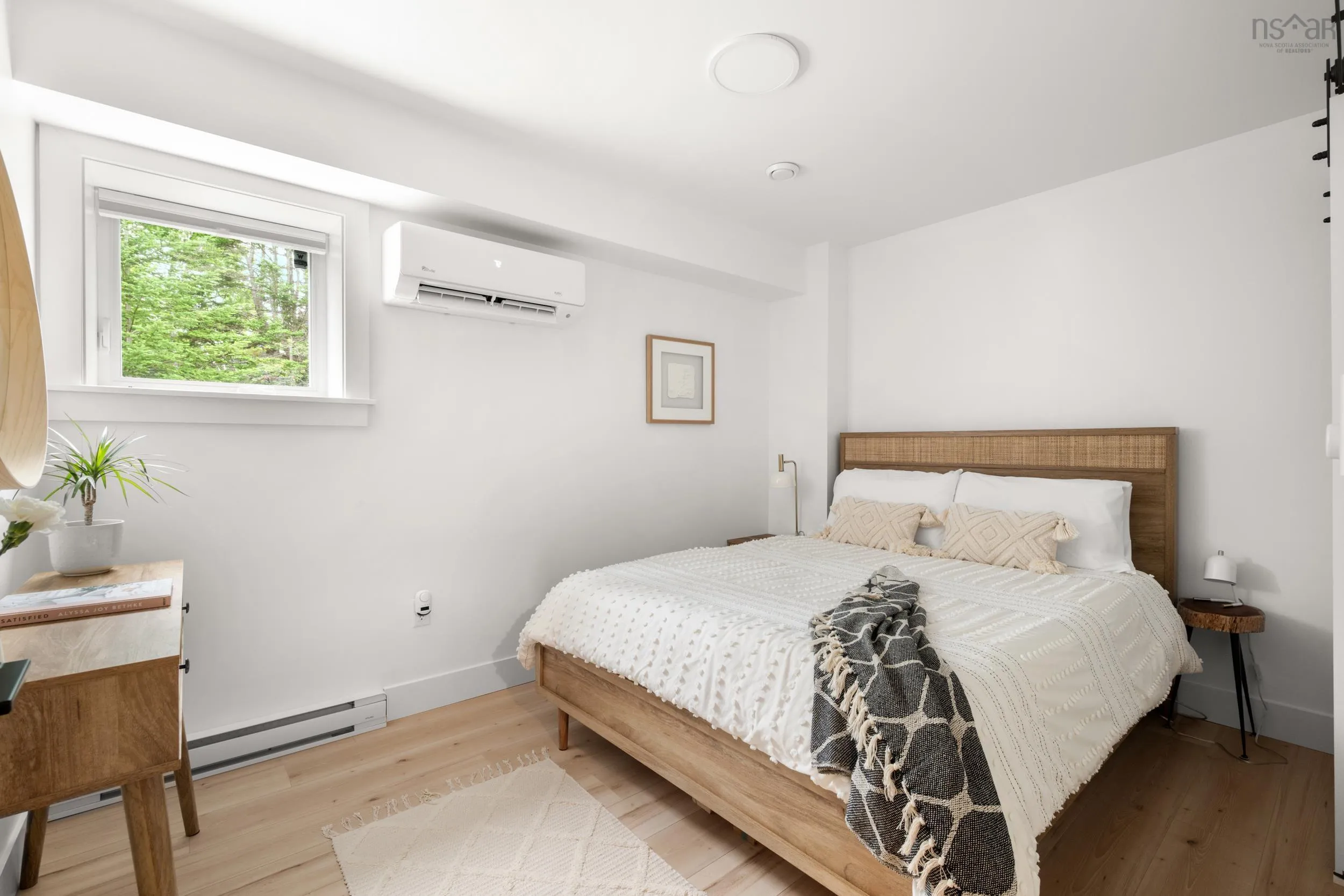 11186 Peggys Cove Road, Seabright, NS B3Z 3C1, 4 Bedrooms Bedrooms, ,4 BathroomsBathrooms,Residential,For Sale,Peggys Cove,202517776