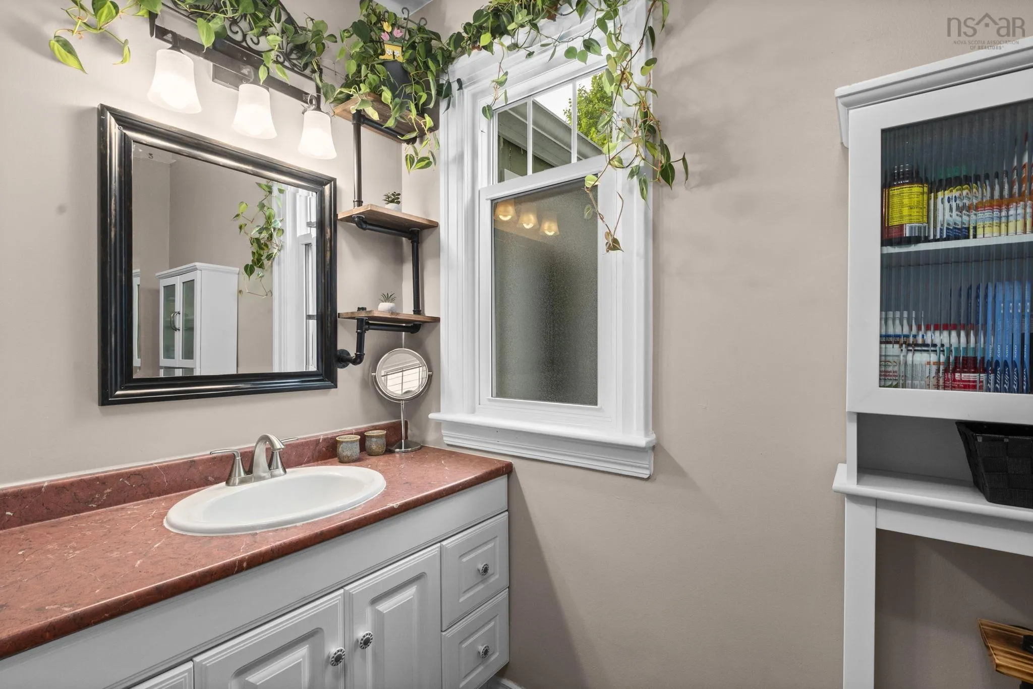 2512 Poplar Street, Halifax, NS B3L 2Y8, 3 Bedrooms Bedrooms, ,2 BathroomsBathrooms,Residential,For Sale,Poplar,202524279