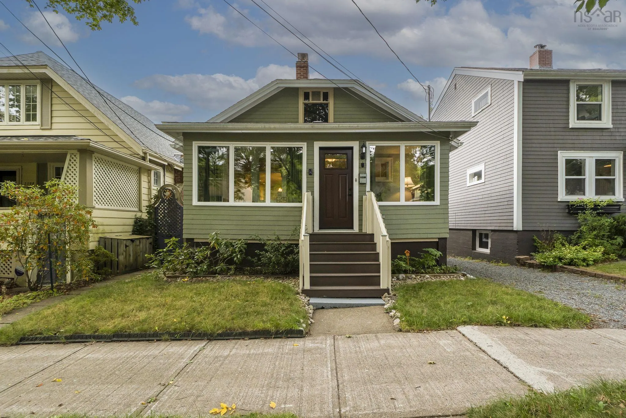 2512 Poplar Street, Halifax, NS B3L 2Y8, 3 Bedrooms Bedrooms, ,2 BathroomsBathrooms,Residential,For Sale,Poplar,202524279