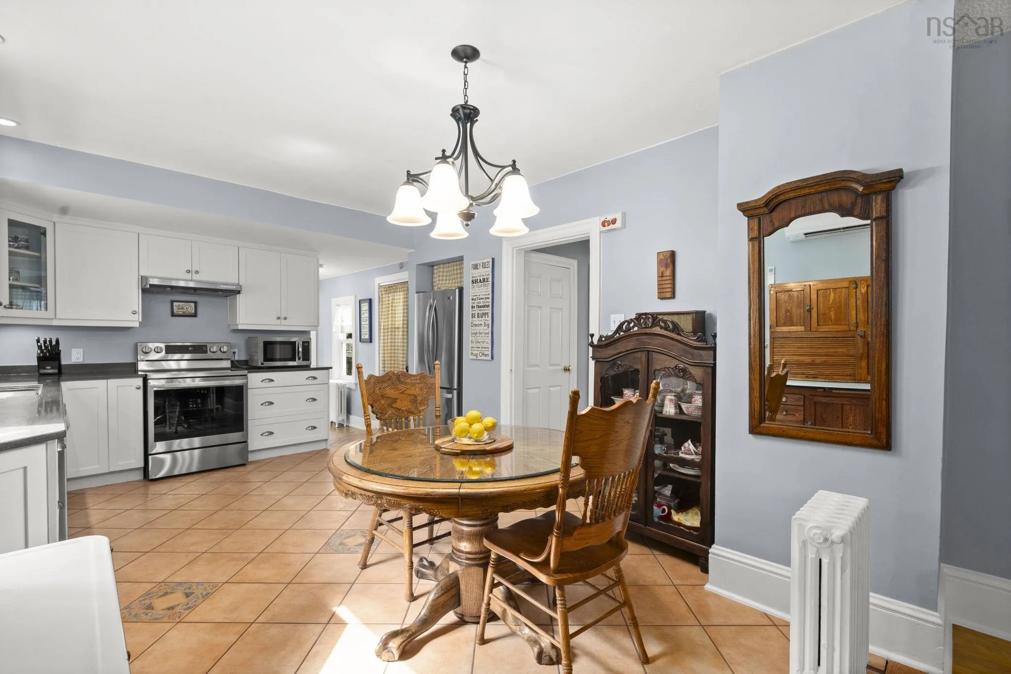2512 Poplar Street, Halifax, NS B3L 2Y8, 3 Bedrooms Bedrooms, ,2 BathroomsBathrooms,Residential,For Sale,Poplar,202524279