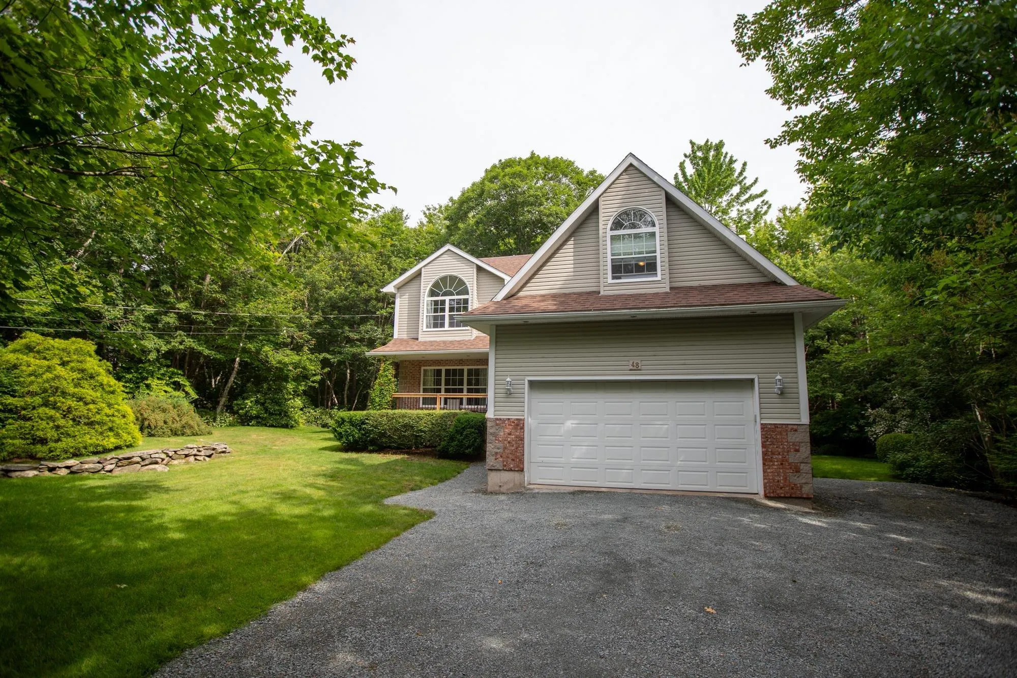 48 Laura Lee Lane, Lower Sackville, NS B4C 4E3, 4 Bedrooms Bedrooms, ,3 BathroomsBathrooms,Residential,For Sale,Laura Lee,202516717