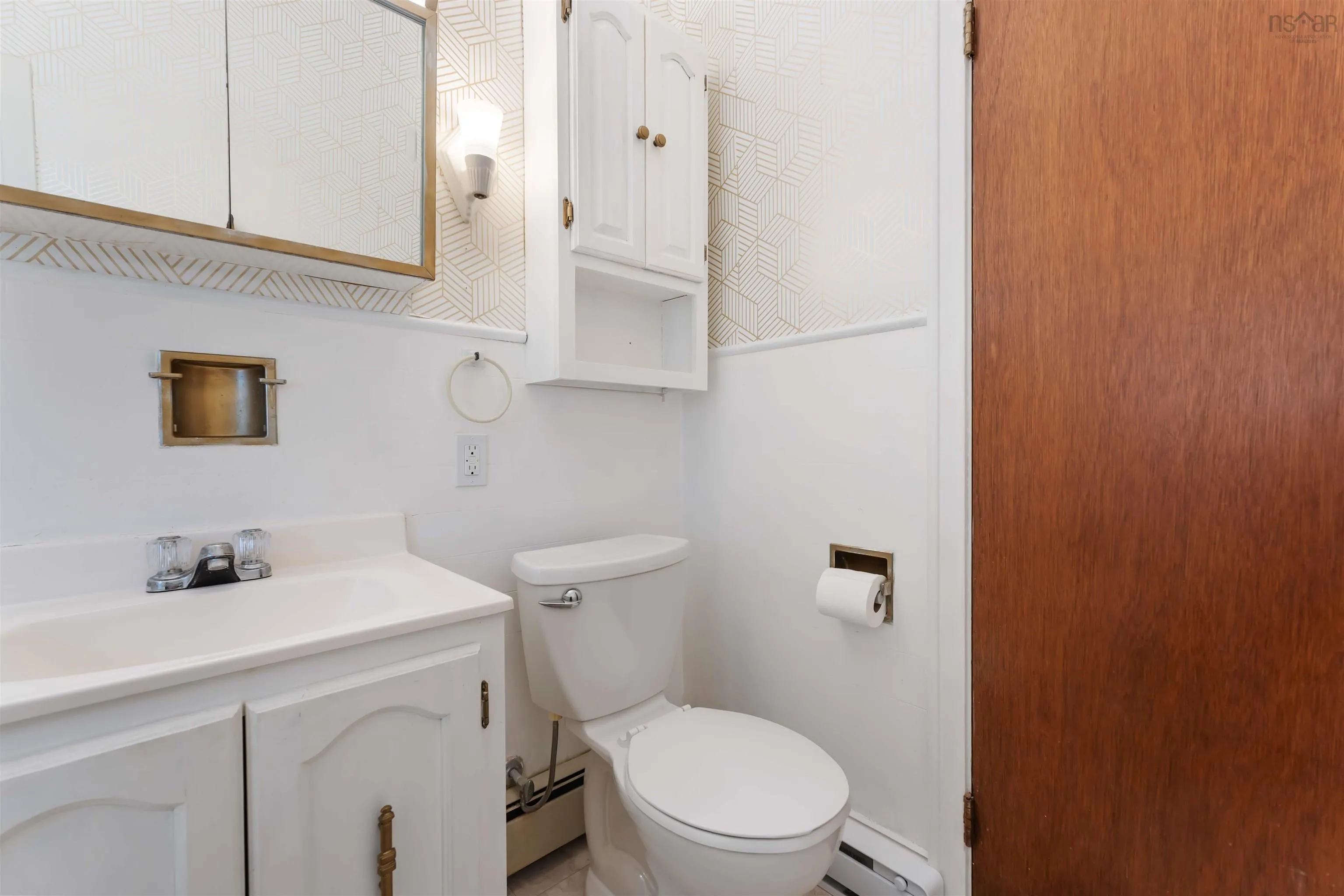 9643 Commercial Street, New Minas, NS B4N 3G6, 2 Bedrooms Bedrooms, ,1 BathroomBathrooms,Residential,For Sale,Commercial,202521890