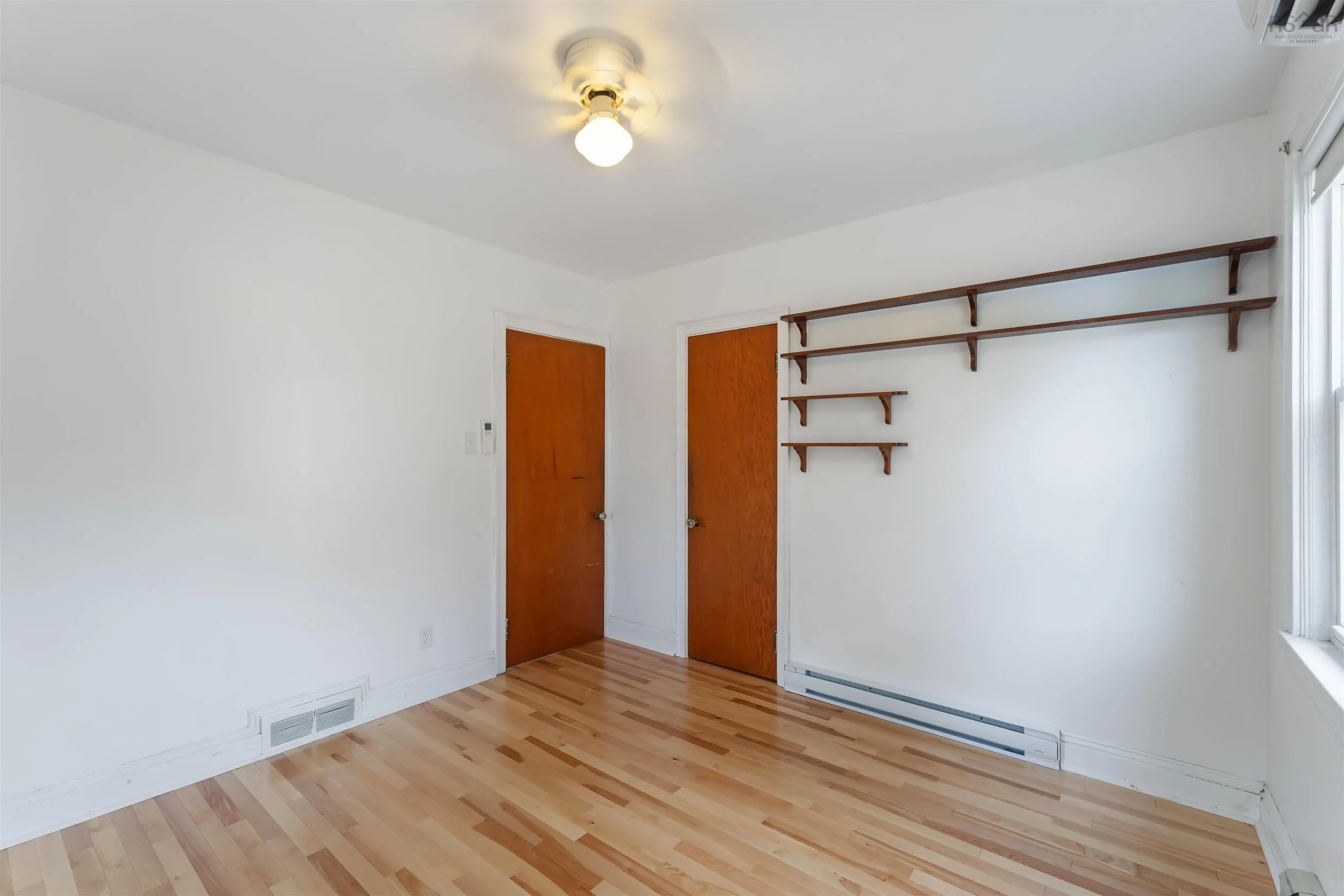 9643 Commercial Street, New Minas, NS B4N 3G6, 2 Bedrooms Bedrooms, ,1 BathroomBathrooms,Residential,For Sale,Commercial,202521890