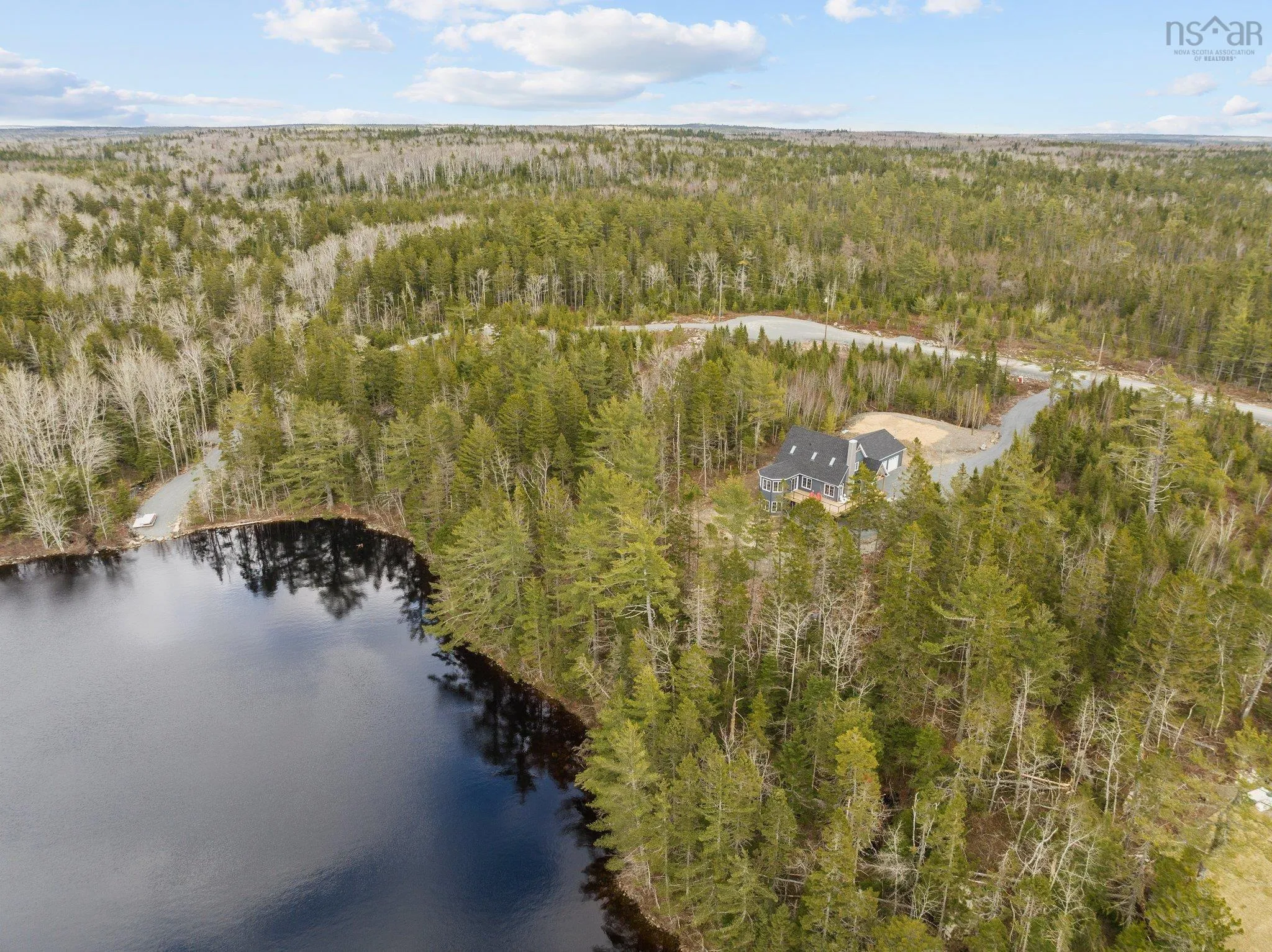 349 Meek Arm Trail, Long Lake Ns B0n 1z0, 3 Bedrooms Bedrooms, ,4 BathroomsBathrooms,Residential,For Sale,Meek Arm,202405397