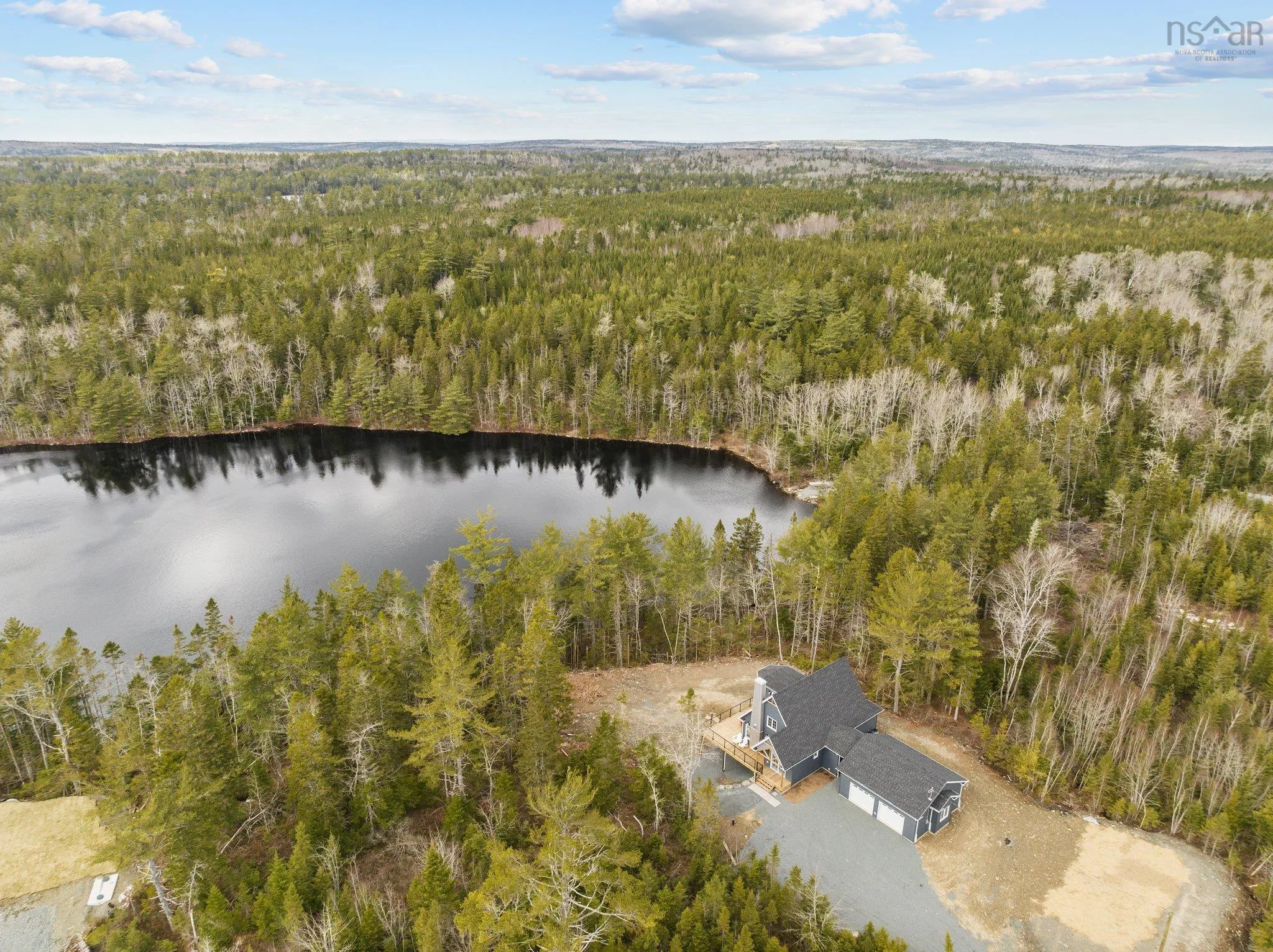 349 Meek Arm Trail, Long Lake Ns B0n 1z0, 3 Bedrooms Bedrooms, ,4 BathroomsBathrooms,Residential,For Sale,Meek Arm,202405397