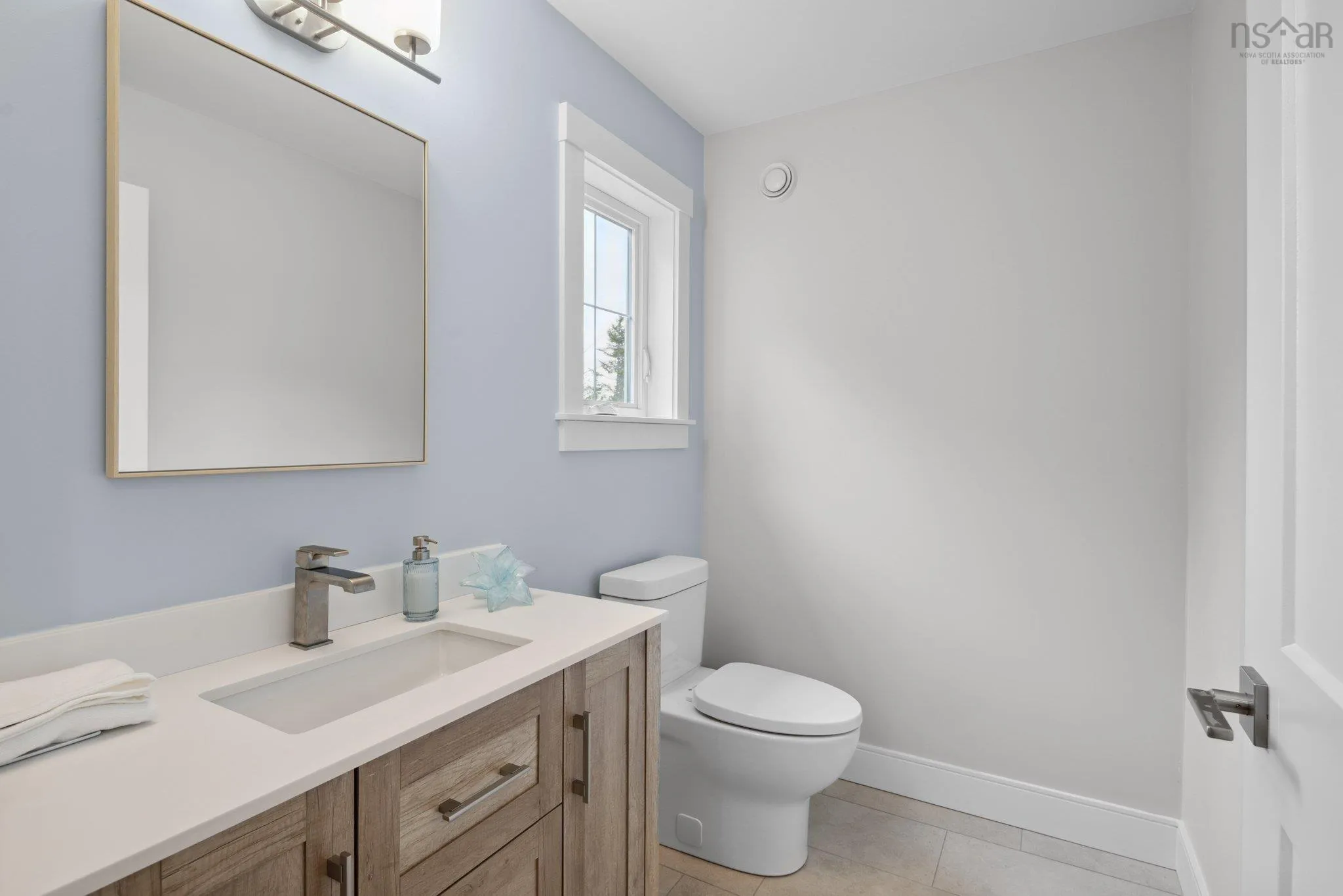349 Meek Arm Trail, Long Lake Ns B0n 1z0, 3 Bedrooms Bedrooms, ,4 BathroomsBathrooms,Residential,For Sale,Meek Arm,202405397
