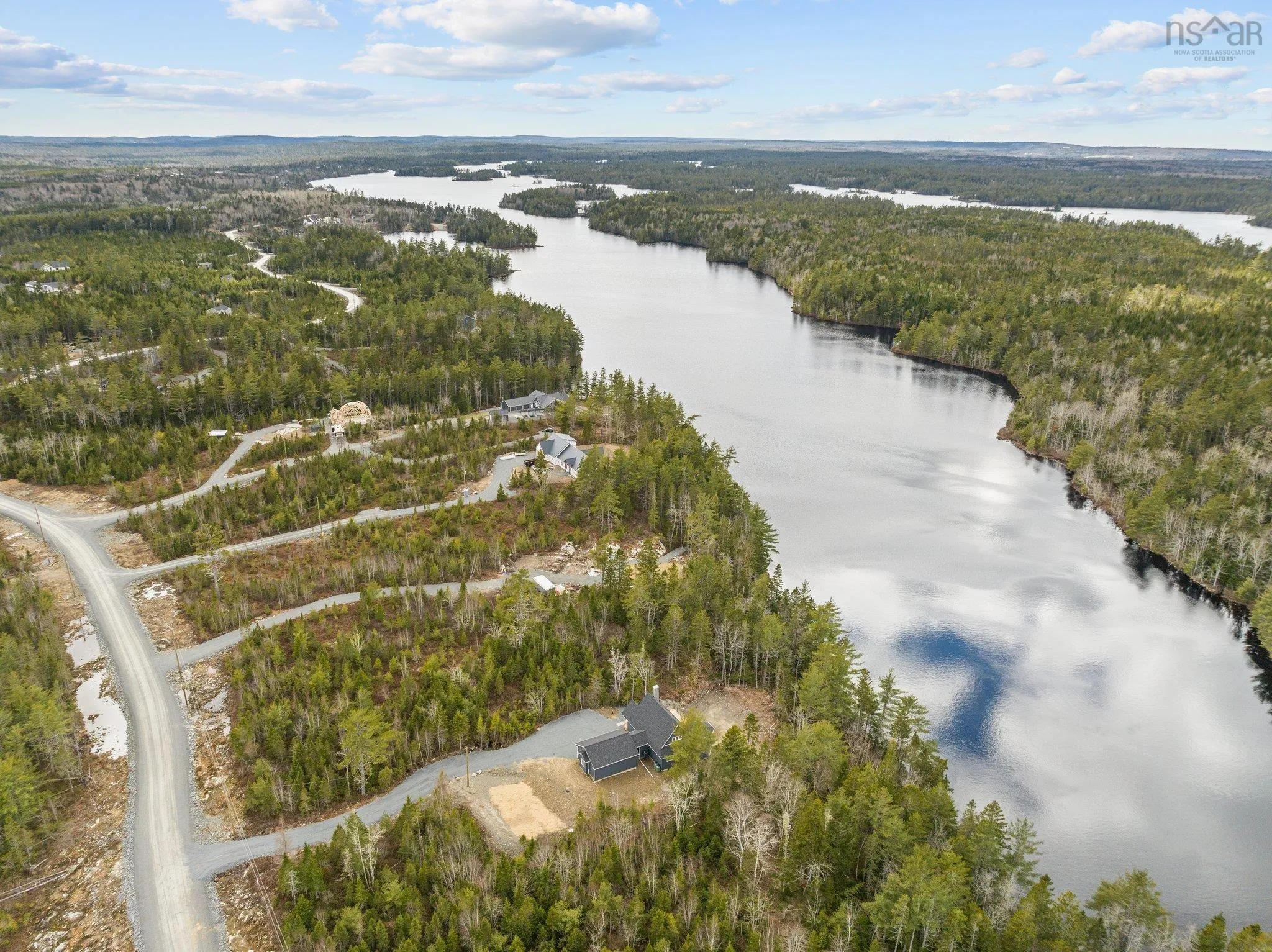 349 Meek Arm Trail, Long Lake Ns B0n 1z0, 3 Bedrooms Bedrooms, ,4 BathroomsBathrooms,Residential,For Sale,Meek Arm,202405397