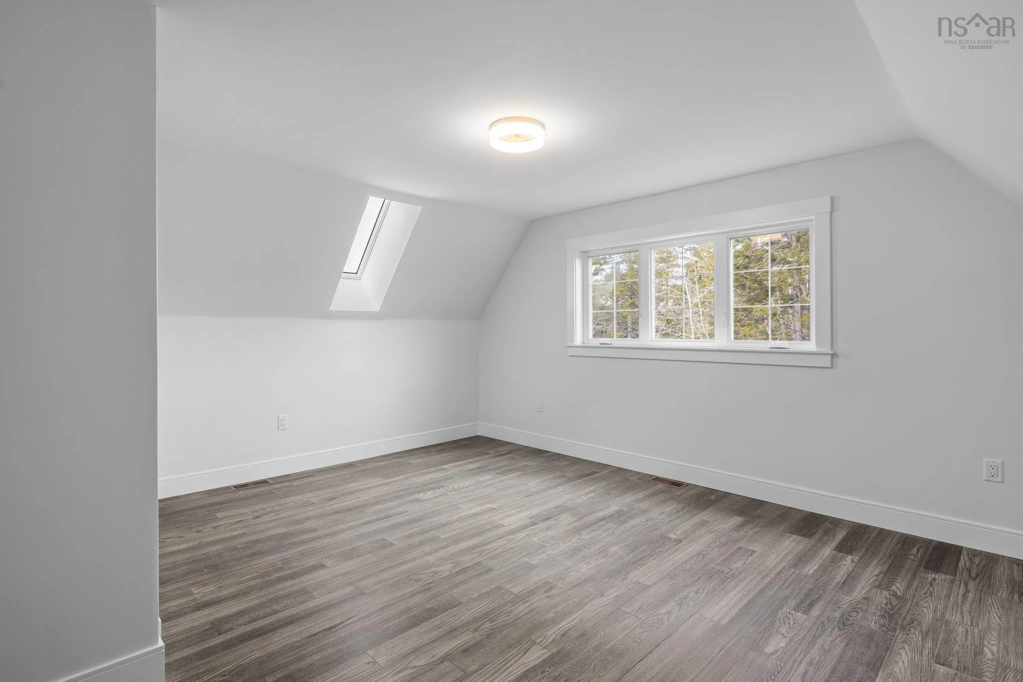 349 Meek Arm Trail, Long Lake Ns B0n 1z0, 3 Bedrooms Bedrooms, ,4 BathroomsBathrooms,Residential,For Sale,Meek Arm,202405397