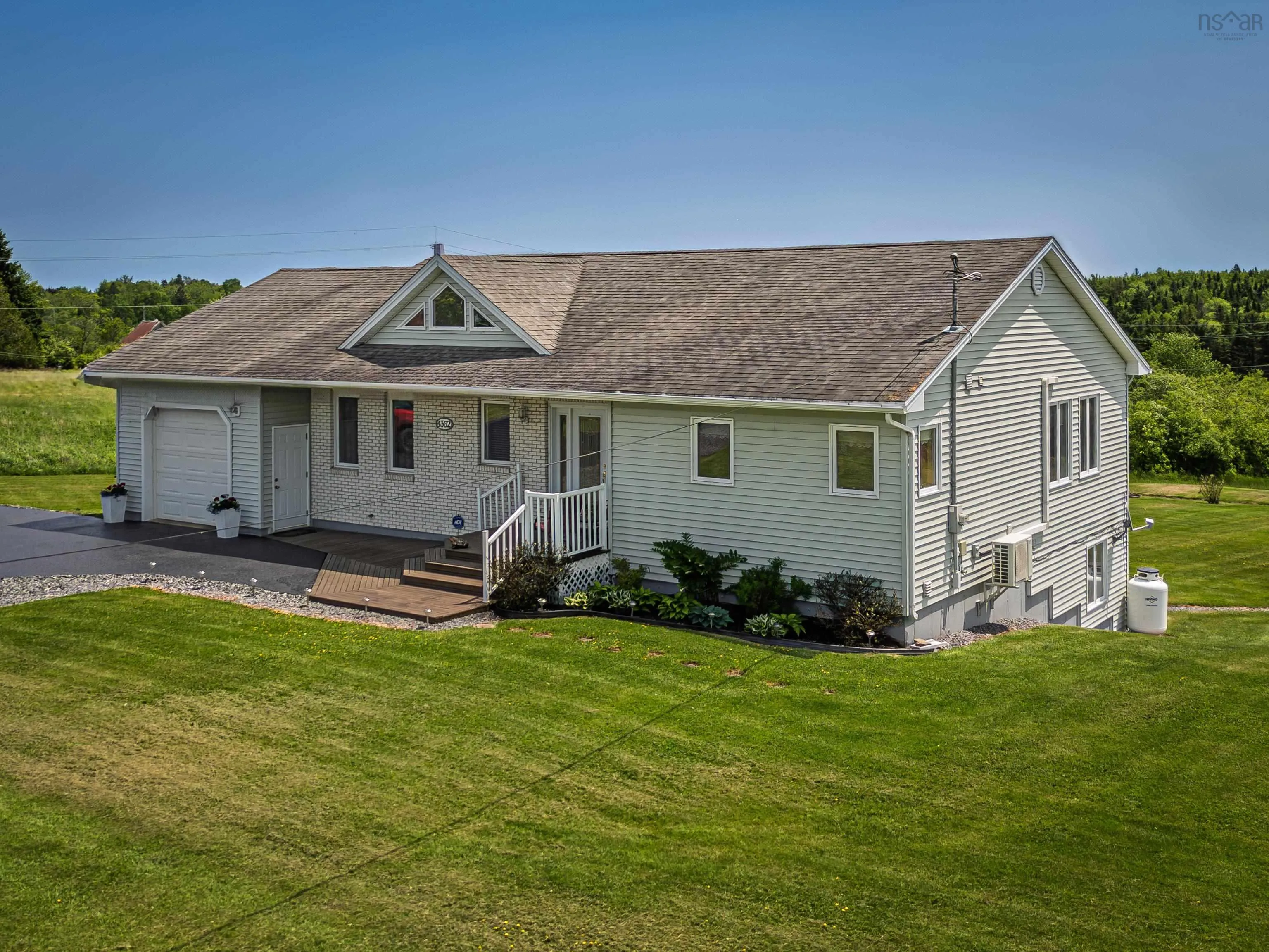 4362 Highway 236, Kennetcook, NS B0N 1T0, 3 Bedrooms Bedrooms, ,2 BathroomsBathrooms,Residential,For Sale,Highway 236,202513876