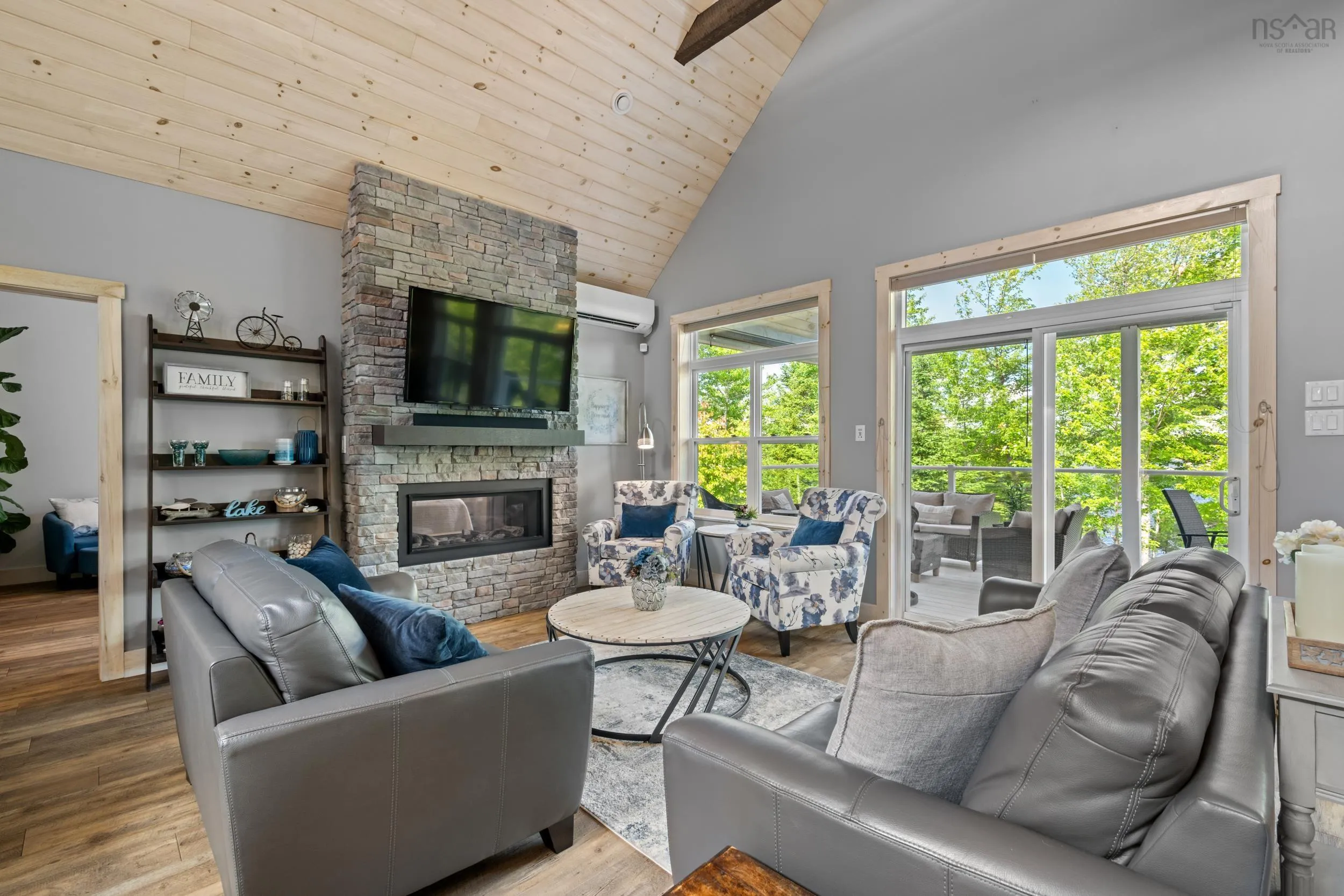 94 Heritage Way, East Uniacke, NS B0N 1Z0, 3 Bedrooms Bedrooms, ,2 BathroomsBathrooms,Residential,For Sale,Heritage,202516878