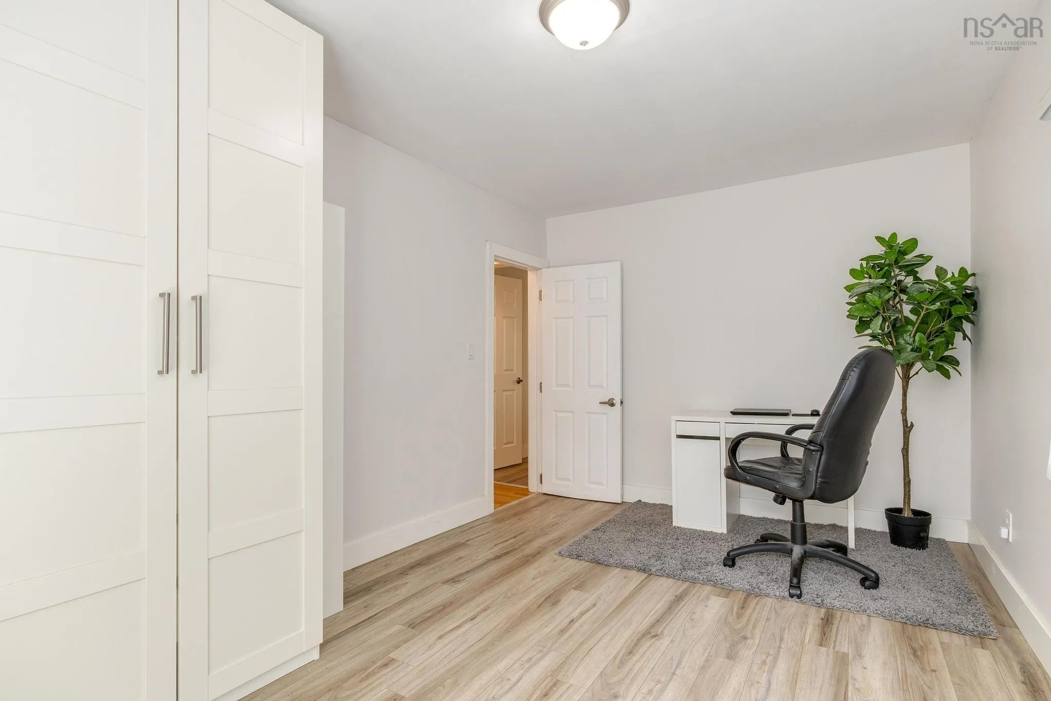 10 Howe Avenue, Fall River, NS B2T 1H7, 3 Bedrooms Bedrooms, ,2 BathroomsBathrooms,Residential,For Sale,Howe,202520382
