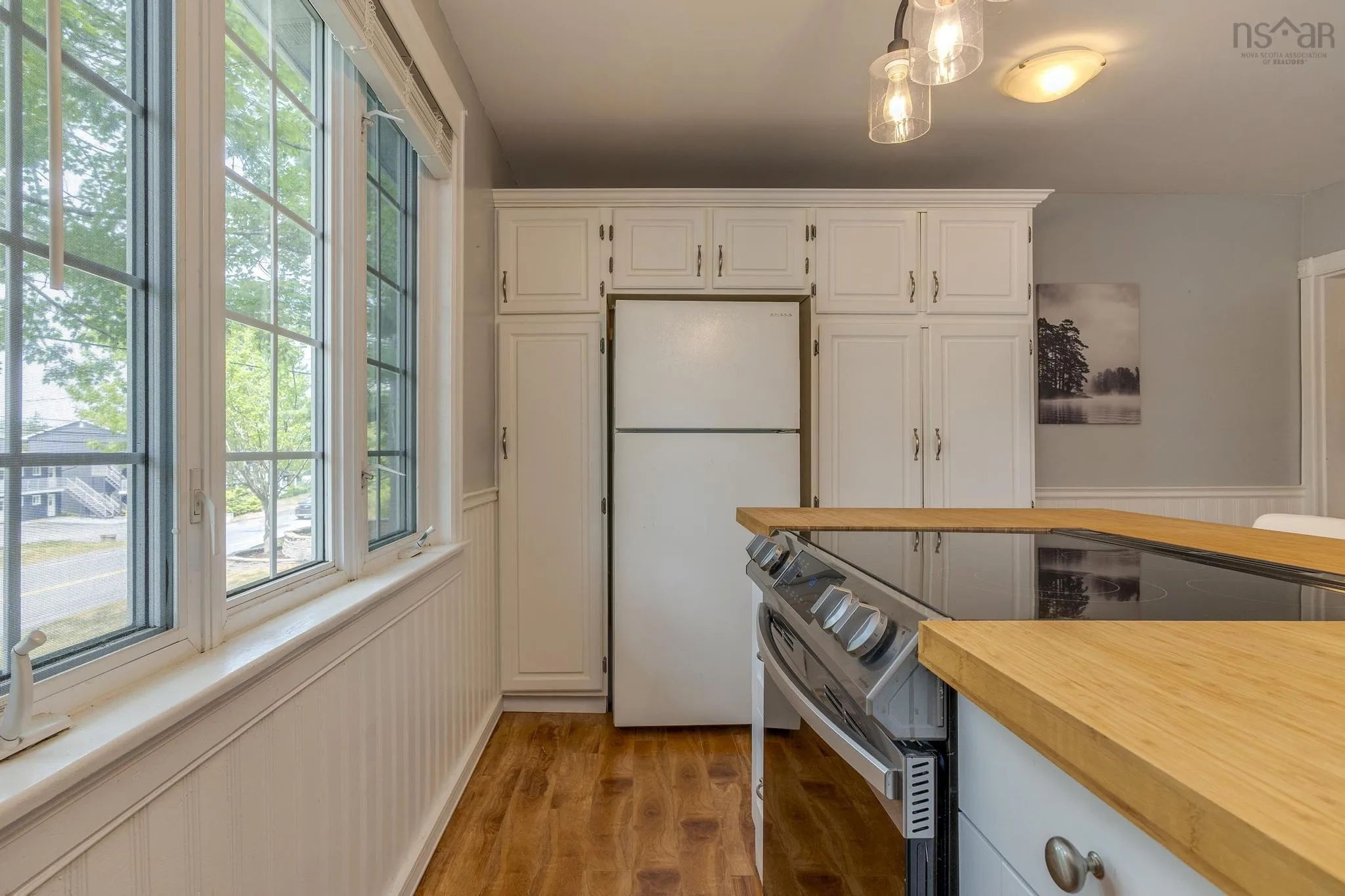 10 Howe Avenue, Fall River, NS B2T 1H7, 3 Bedrooms Bedrooms, ,2 BathroomsBathrooms,Residential,For Sale,Howe,202520382