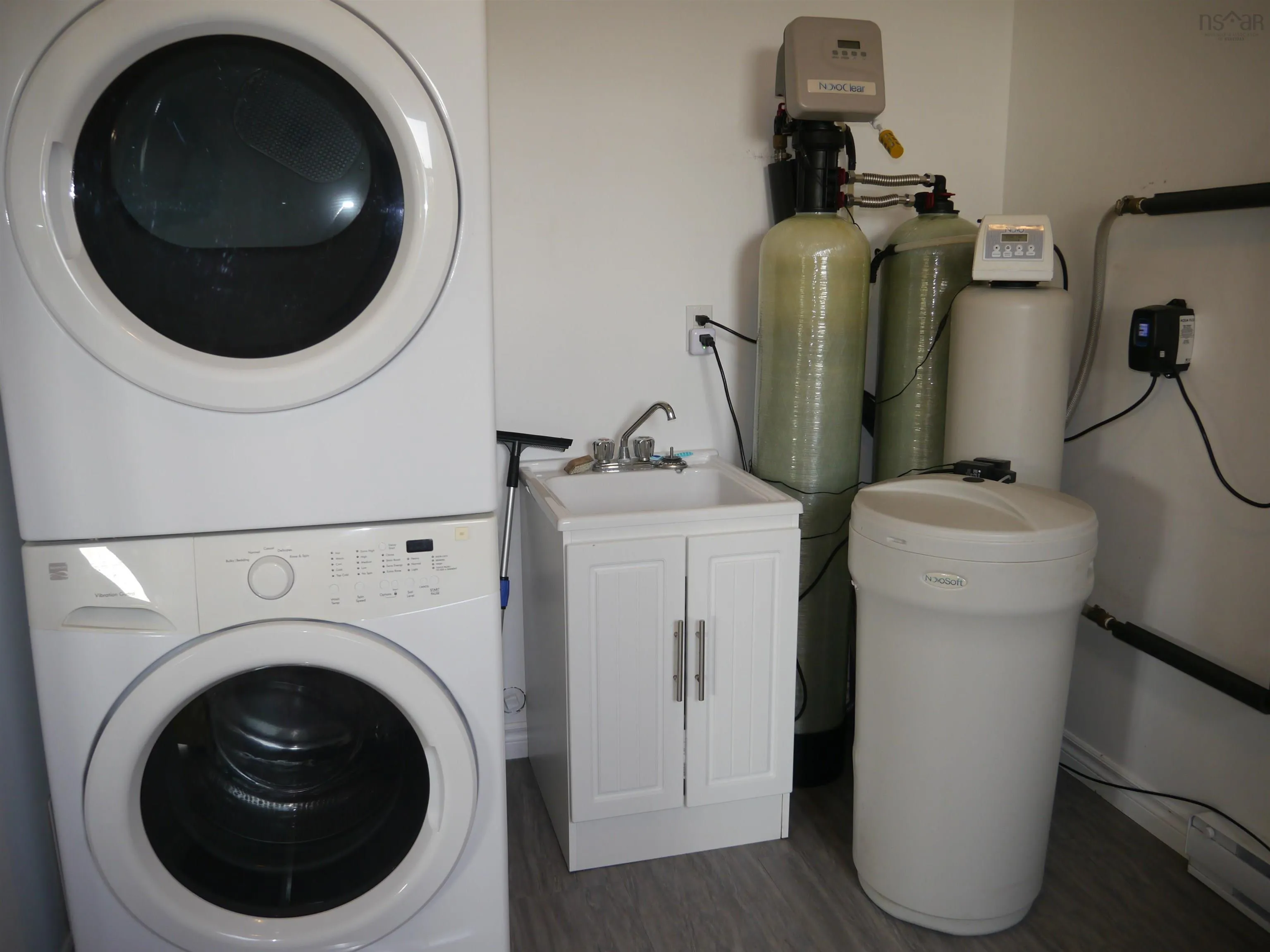 1045 North Side Loch Lomond Road, Loch Lomond, NS B2E 1C4, 2 Bedrooms Bedrooms, ,2 BathroomsBathrooms,Residential,For Sale,North Side Loch Lomond,202514274