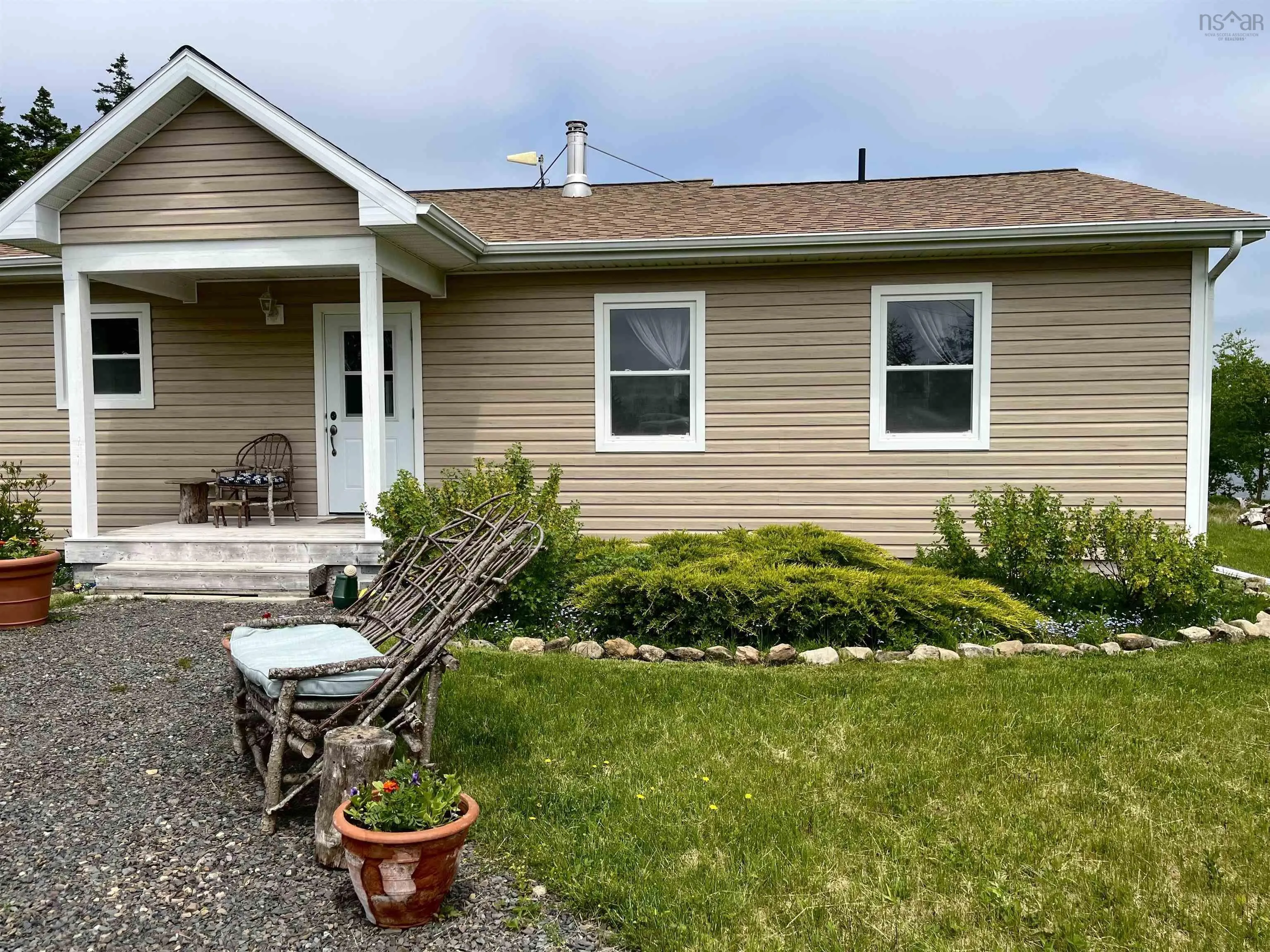 1045 North Side Loch Lomond Road, Loch Lomond, NS B2E 1C4, 2 Bedrooms Bedrooms, ,2 BathroomsBathrooms,Residential,For Sale,North Side Loch Lomond,202514274