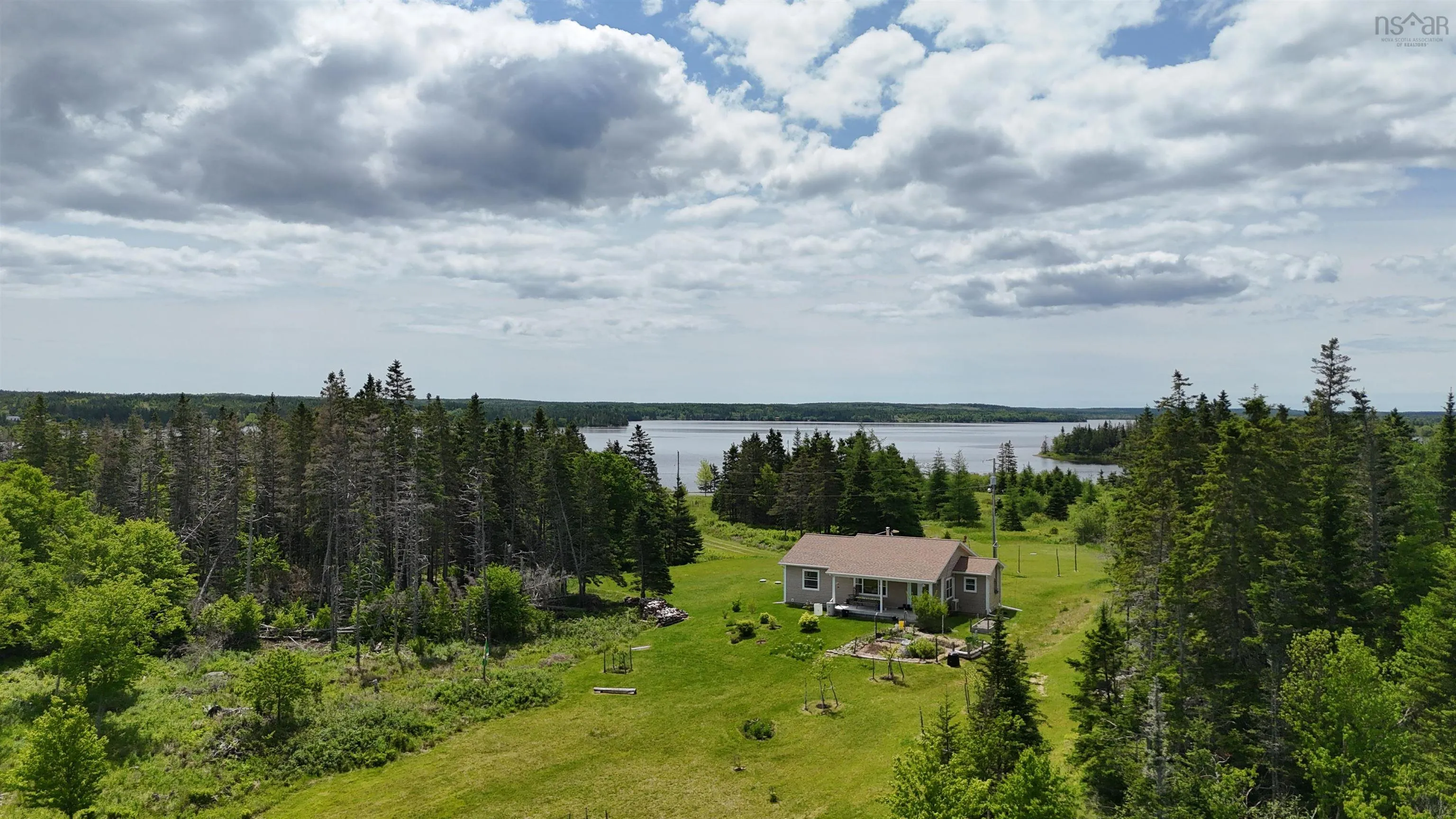 1045 North Side Loch Lomond Road, Loch Lomond, NS B2E 1C4, 2 Bedrooms Bedrooms, ,2 BathroomsBathrooms,Residential,For Sale,North Side Loch Lomond,202514274