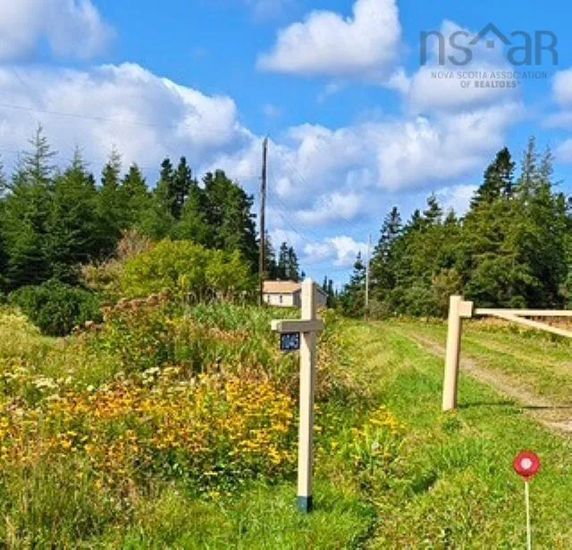 1045 North Side Loch Lomond Road, Loch Lomond, NS B2E 1C4, 2 Bedrooms Bedrooms, ,2 BathroomsBathrooms,Residential,For Sale,North Side Loch Lomond,202514274