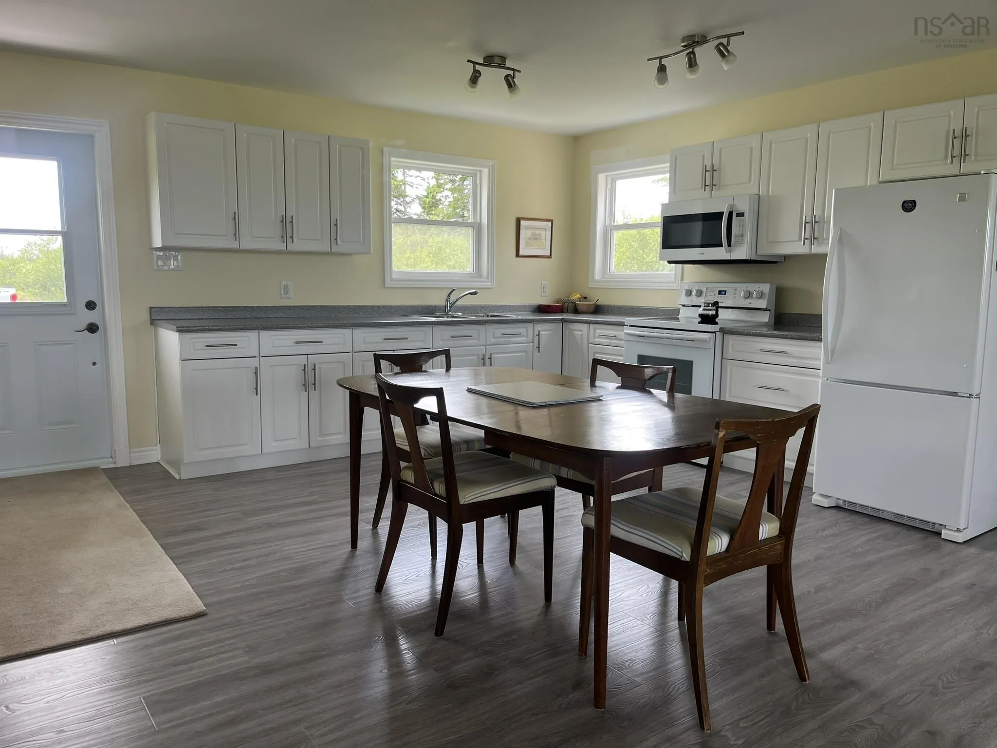 1045 North Side Loch Lomond Road, Loch Lomond, NS B2E 1C4, 2 Bedrooms Bedrooms, ,2 BathroomsBathrooms,Residential,For Sale,North Side Loch Lomond,202514274