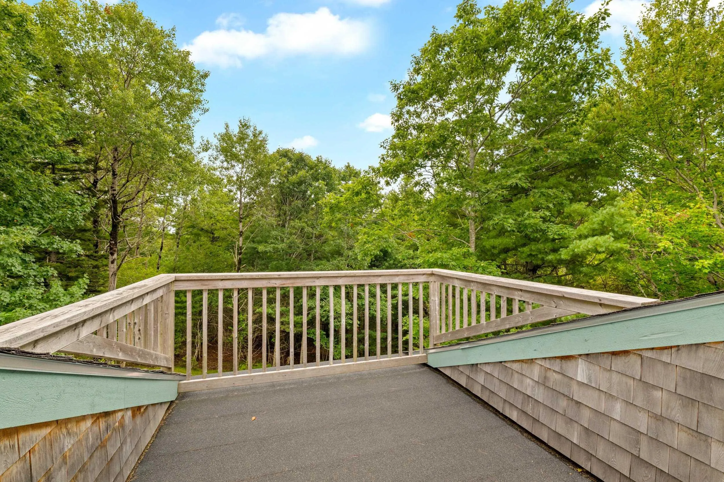122 Hawthorn Road, Mahone Bay, NS B0J 2E0, 3 Bedrooms Bedrooms, ,3 BathroomsBathrooms,Residential,For Sale,Hawthorn,202523205