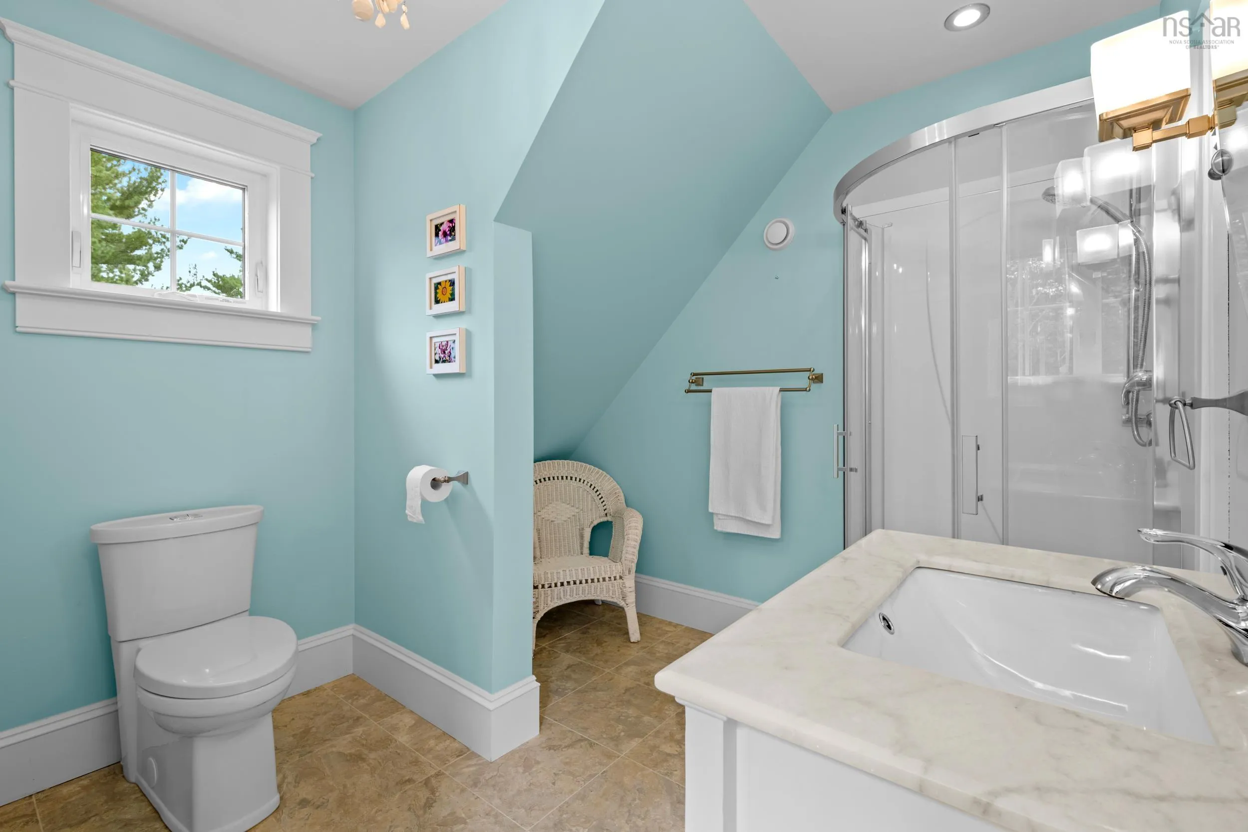 122 Hawthorn Road, Mahone Bay, NS B0J 2E0, 3 Bedrooms Bedrooms, ,3 BathroomsBathrooms,Residential,For Sale,Hawthorn,202523205