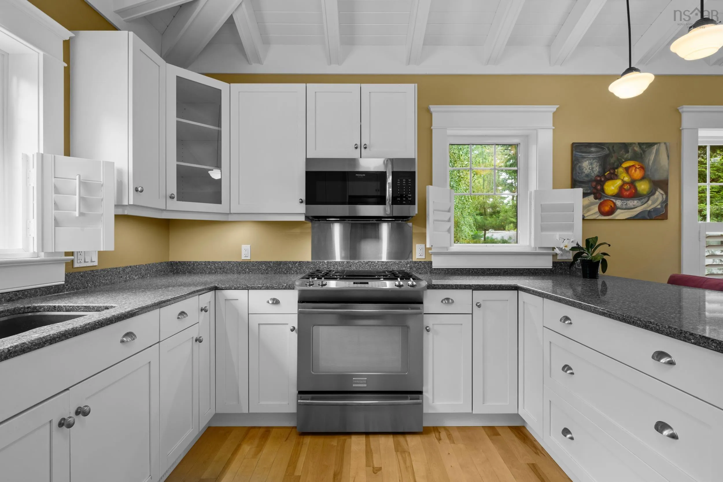 122 Hawthorn Road, Mahone Bay, NS B0J 2E0, 3 Bedrooms Bedrooms, ,3 BathroomsBathrooms,Residential,For Sale,Hawthorn,202523205