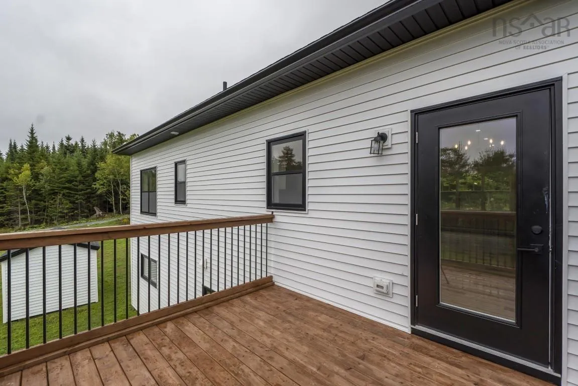 38 Leverman Lane, Porters Lake, NS B3E 0G2, 4 Bedrooms Bedrooms, ,2 BathroomsBathrooms,Residential,For Sale,Leverman,202523287