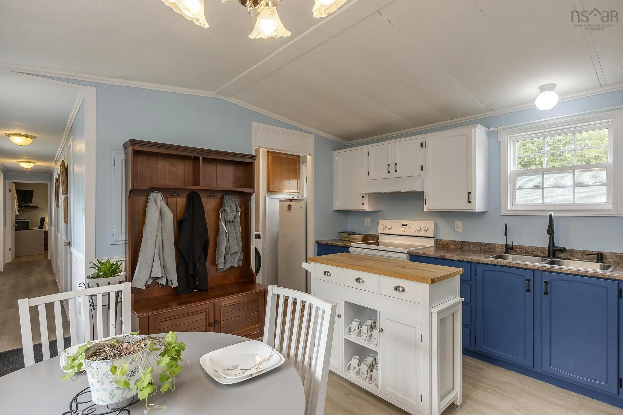 35 Olympic Avenue, New Minas, NS B4N 3T9, 2 Bedrooms Bedrooms, ,1 BathroomBathrooms,Residential,For Sale,Olympic,202520039