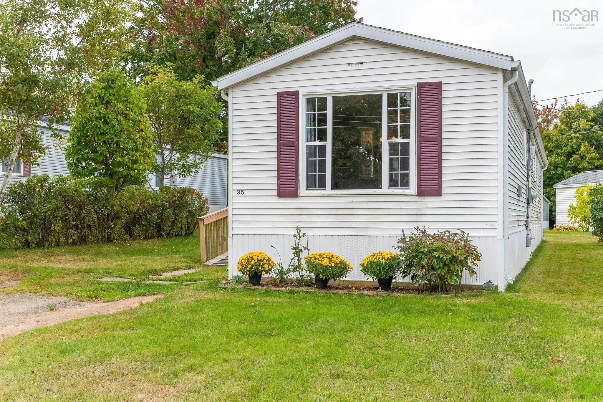 35 Olympic Avenue, New Minas, NS B4N 3T9, 2 Bedrooms Bedrooms, ,1 BathroomBathrooms,Residential,For Sale,Olympic,202520039